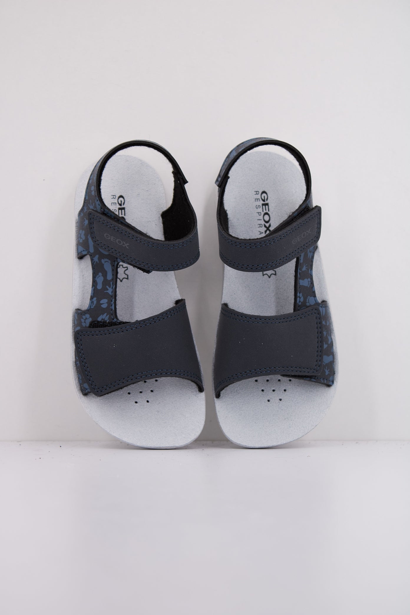 GEOX J SANDAL LIGHTFLOPPY en color AZUL  (3)