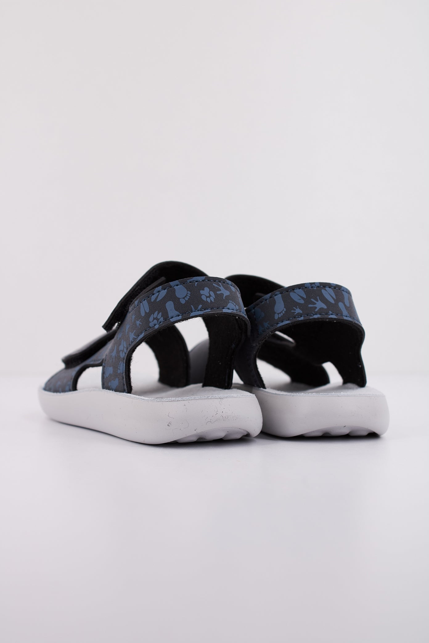 GEOX J SANDAL LIGHTFLOPPY en color AZUL  (4)