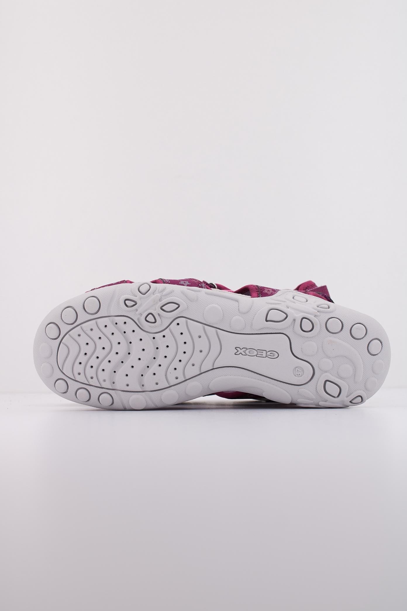 GEOX J SANDAL WHINBERRY G en color BURDEOS  (5)