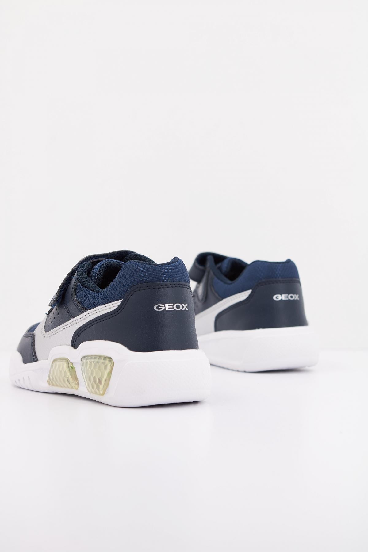 GEOX J ILLUMINUS BOY en color AZUL  (4)