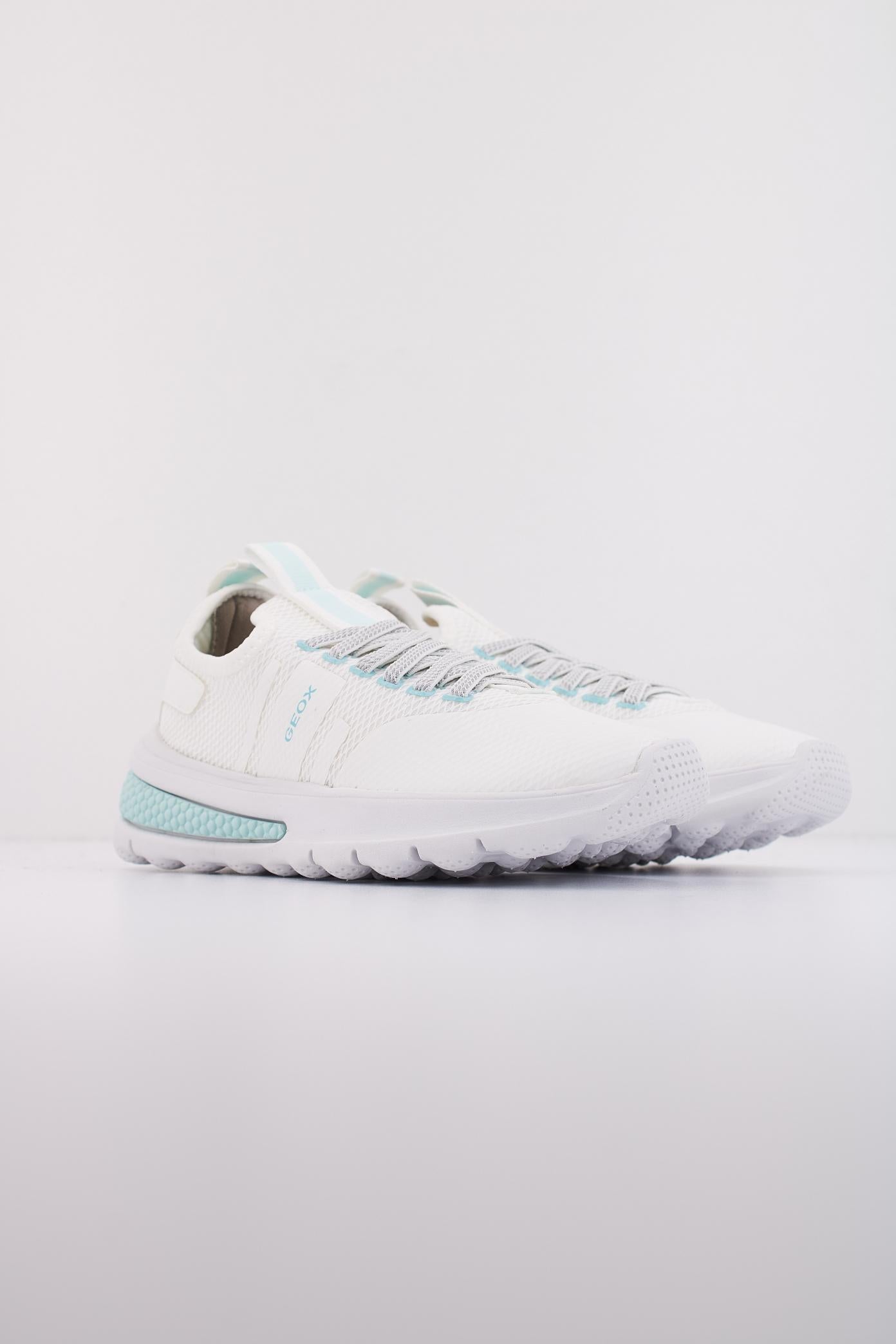 GEOX J ACTIVART GIRL en color BLANCO  (2)