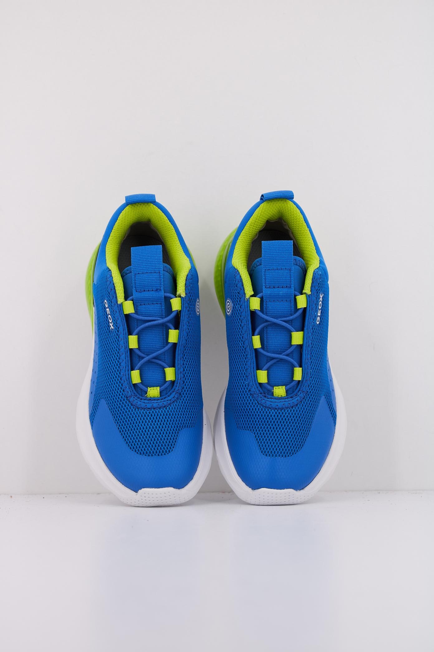 GEOX J ACTIVART ILLUMINUS en color AZUL  (3)