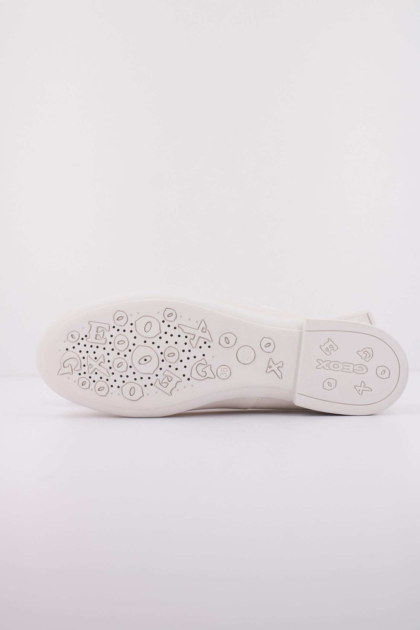 GEOX JR PLIE' en color BLANCO  (5)