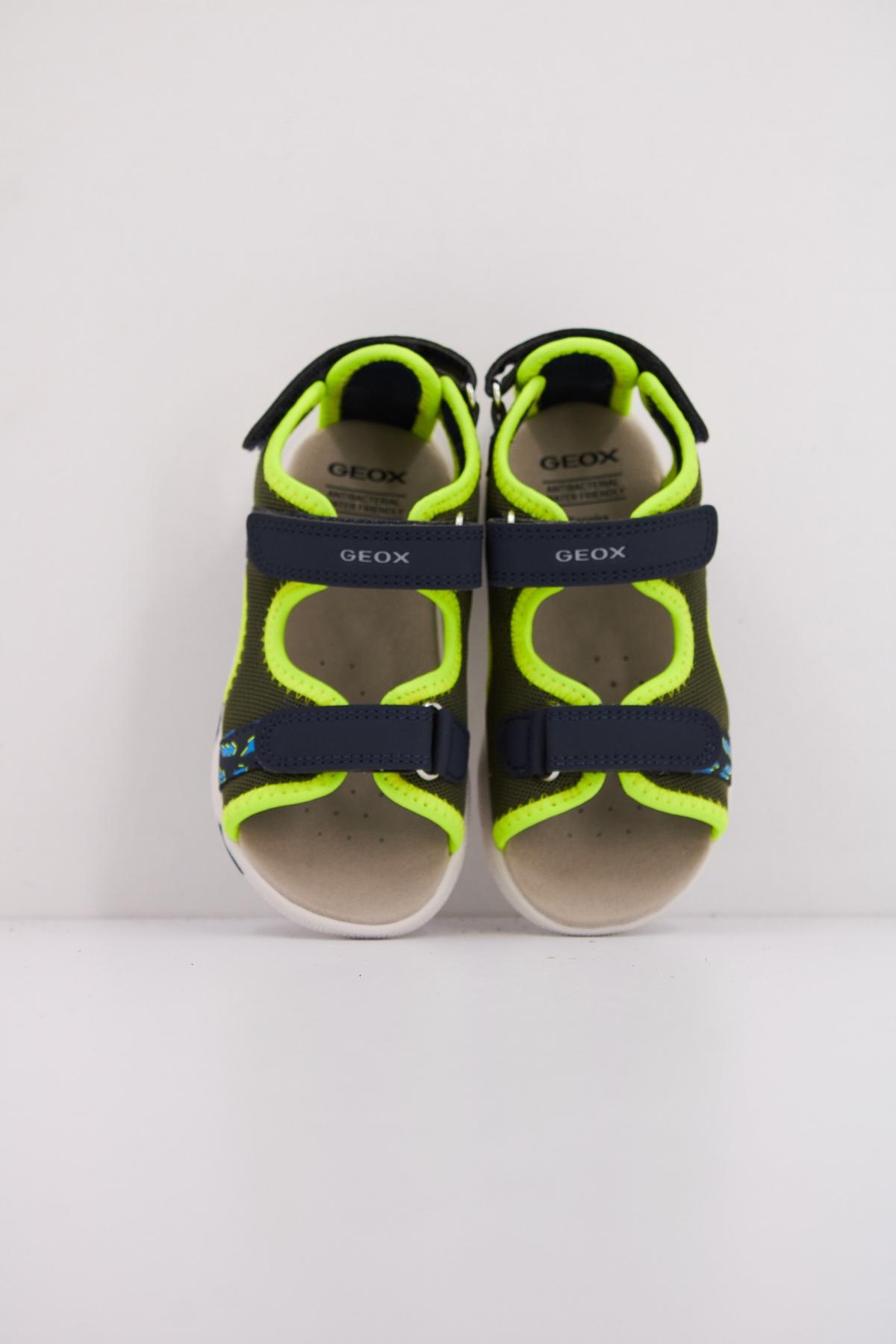 GEOX  B SANDAL MULTY BOY en color VERDE  (3)
