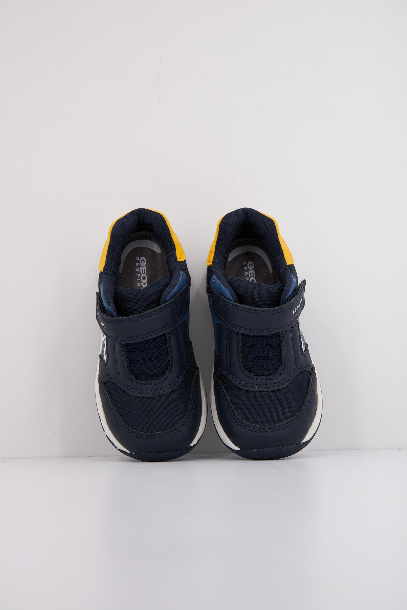 GEOX B RISHON BOY en color AZUL  (3)
