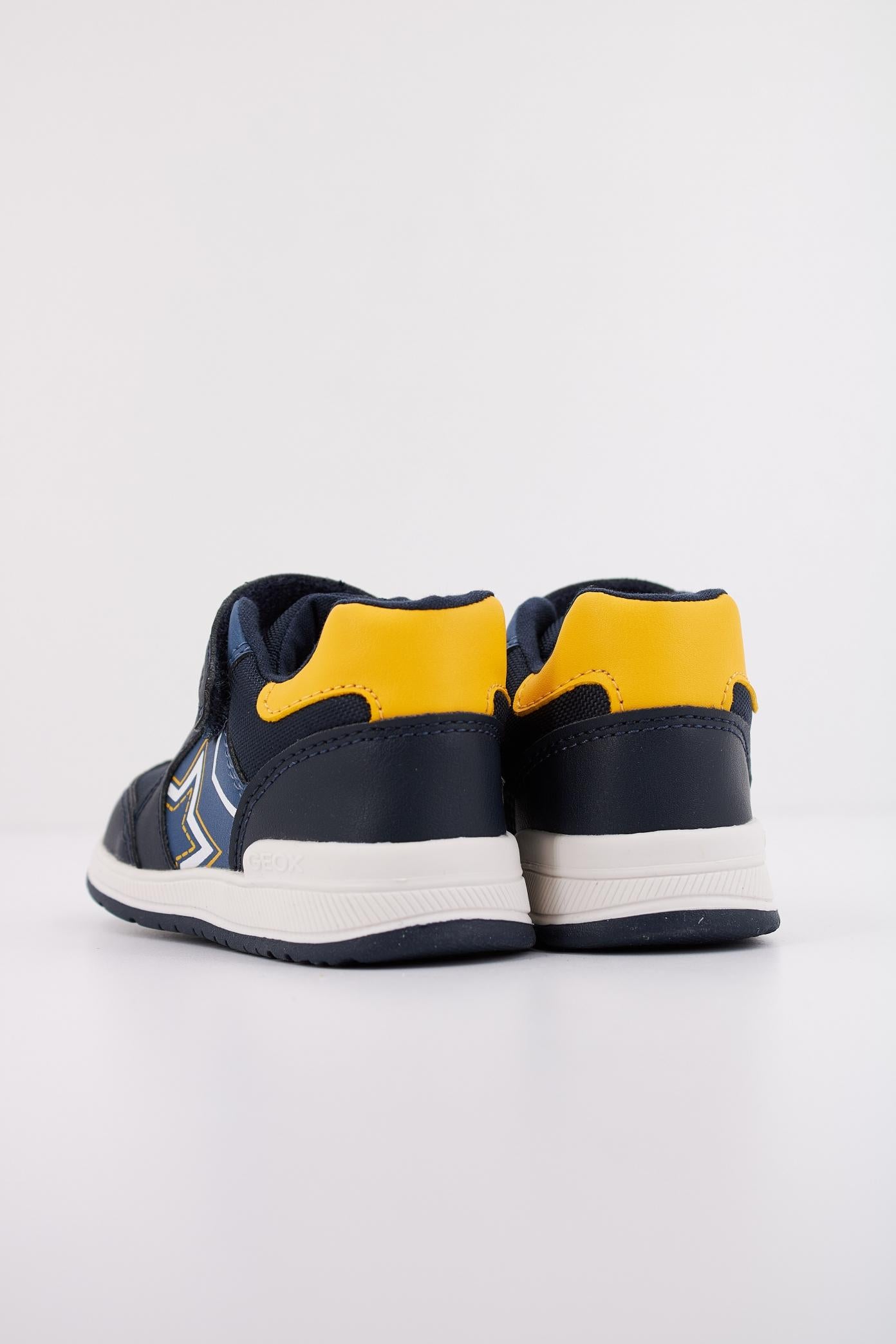 GEOX B RISHON BOY en color AZUL  (4)