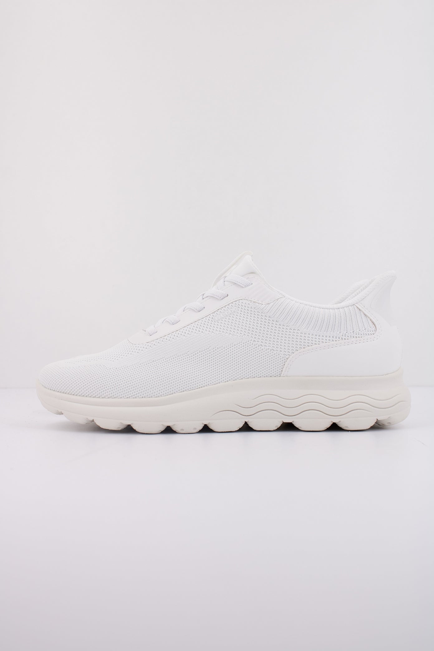 GEOX D SPHERICA PLUS en color BLANCO  (1)
