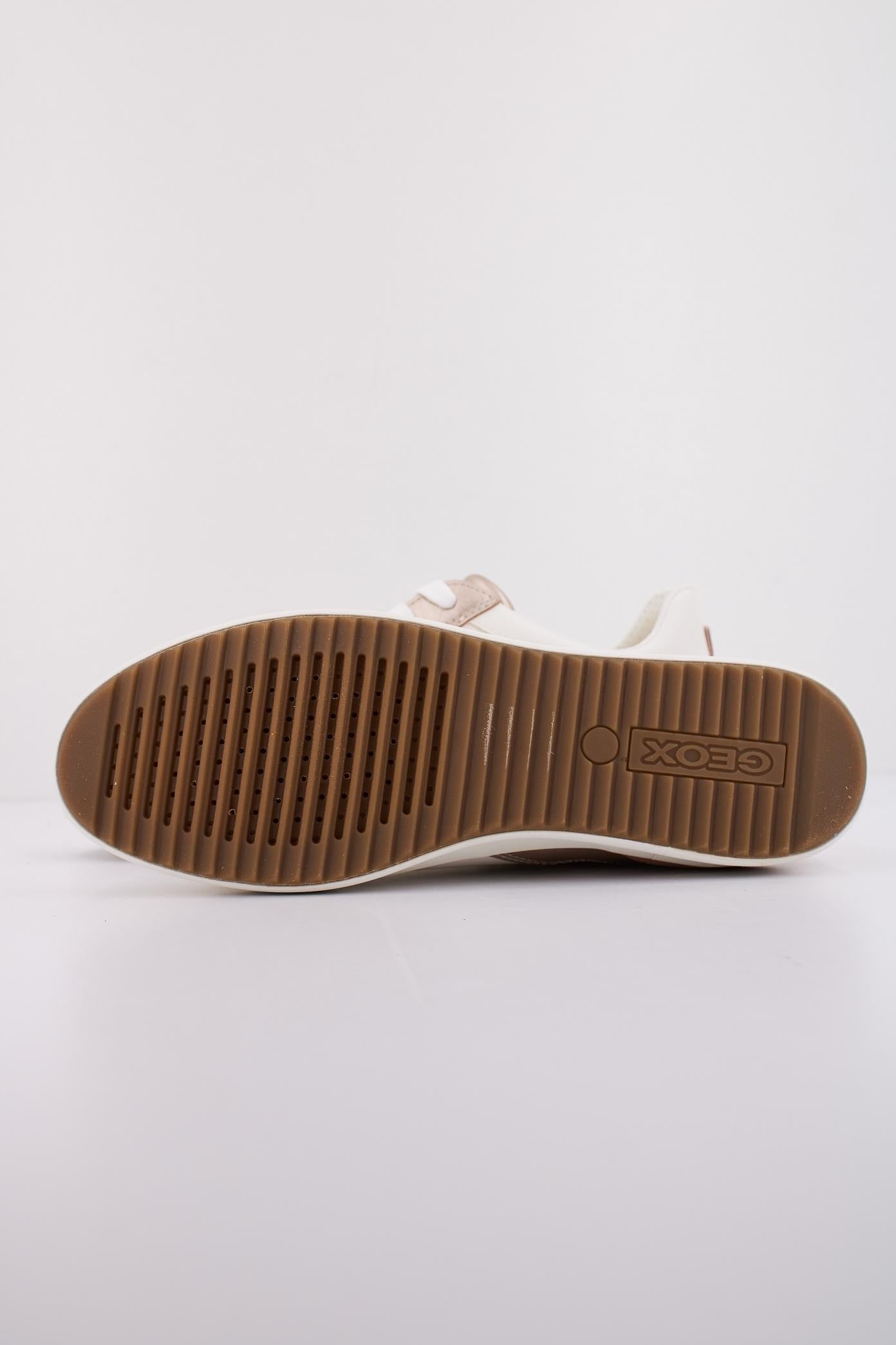 GEOX D BLOMIEE en color BLANCO  (5)