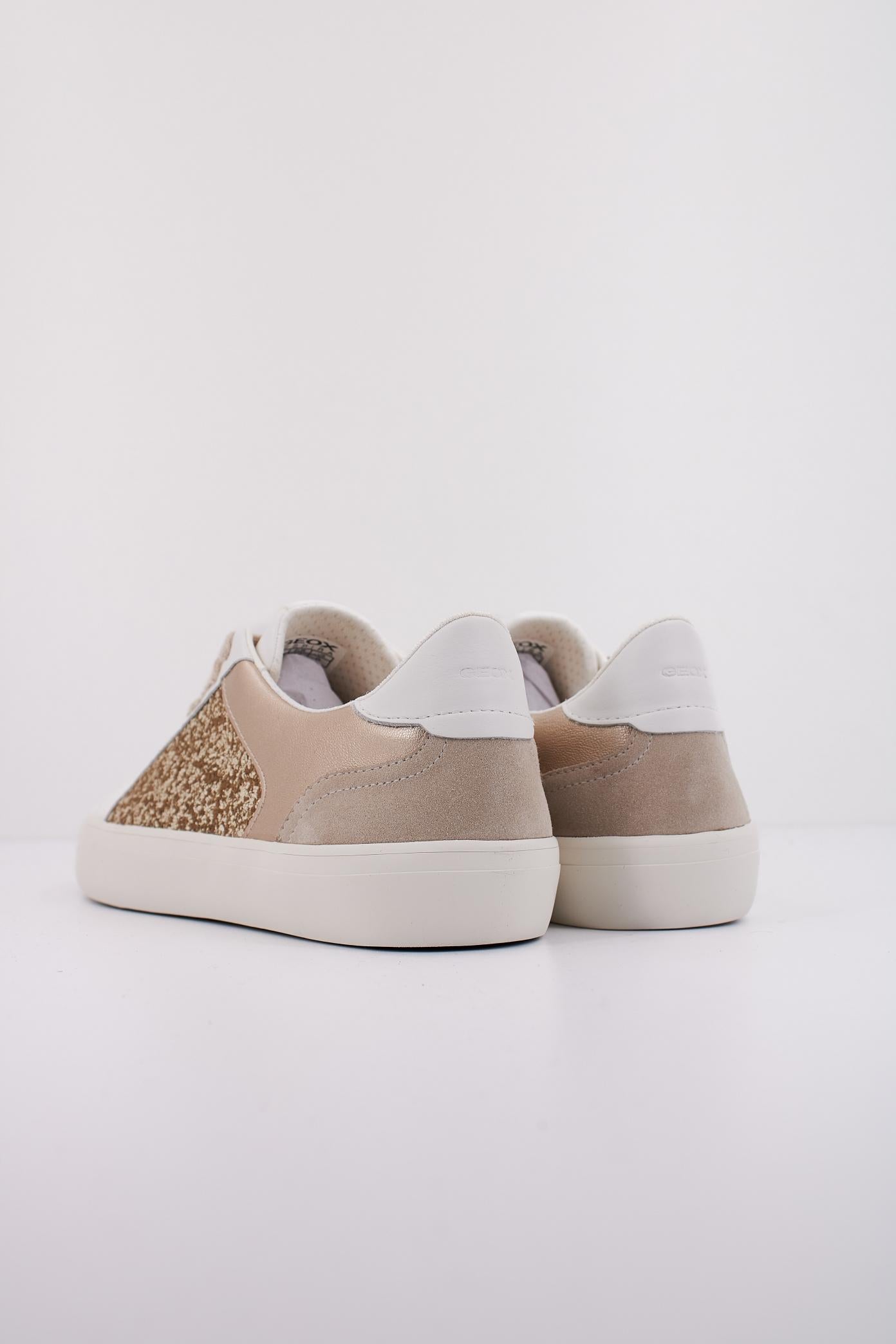 GEOX  D EMMELENY en color BLANCO  (4)