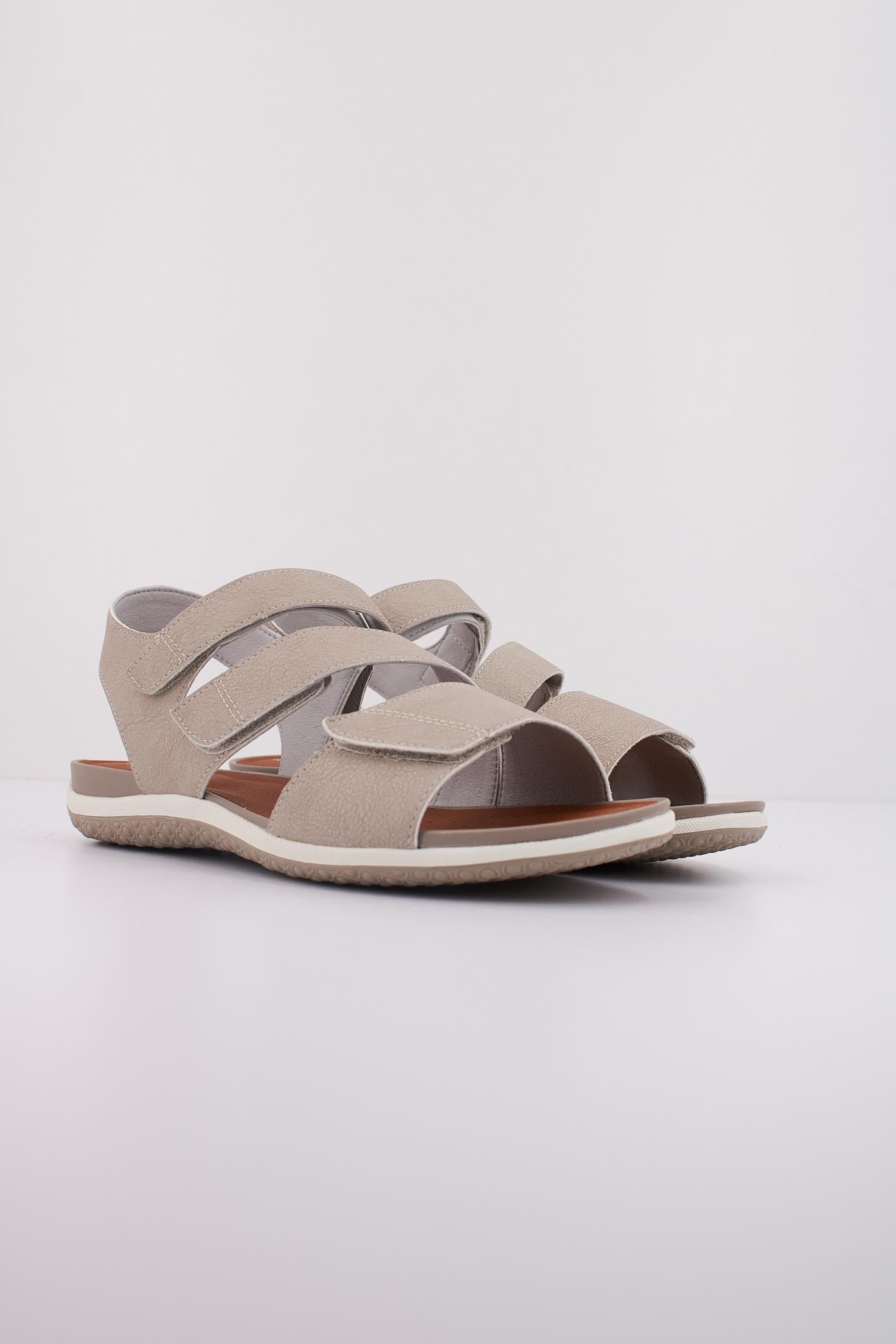 GEOX D SANDAL VEGA en color BEIS  (2)