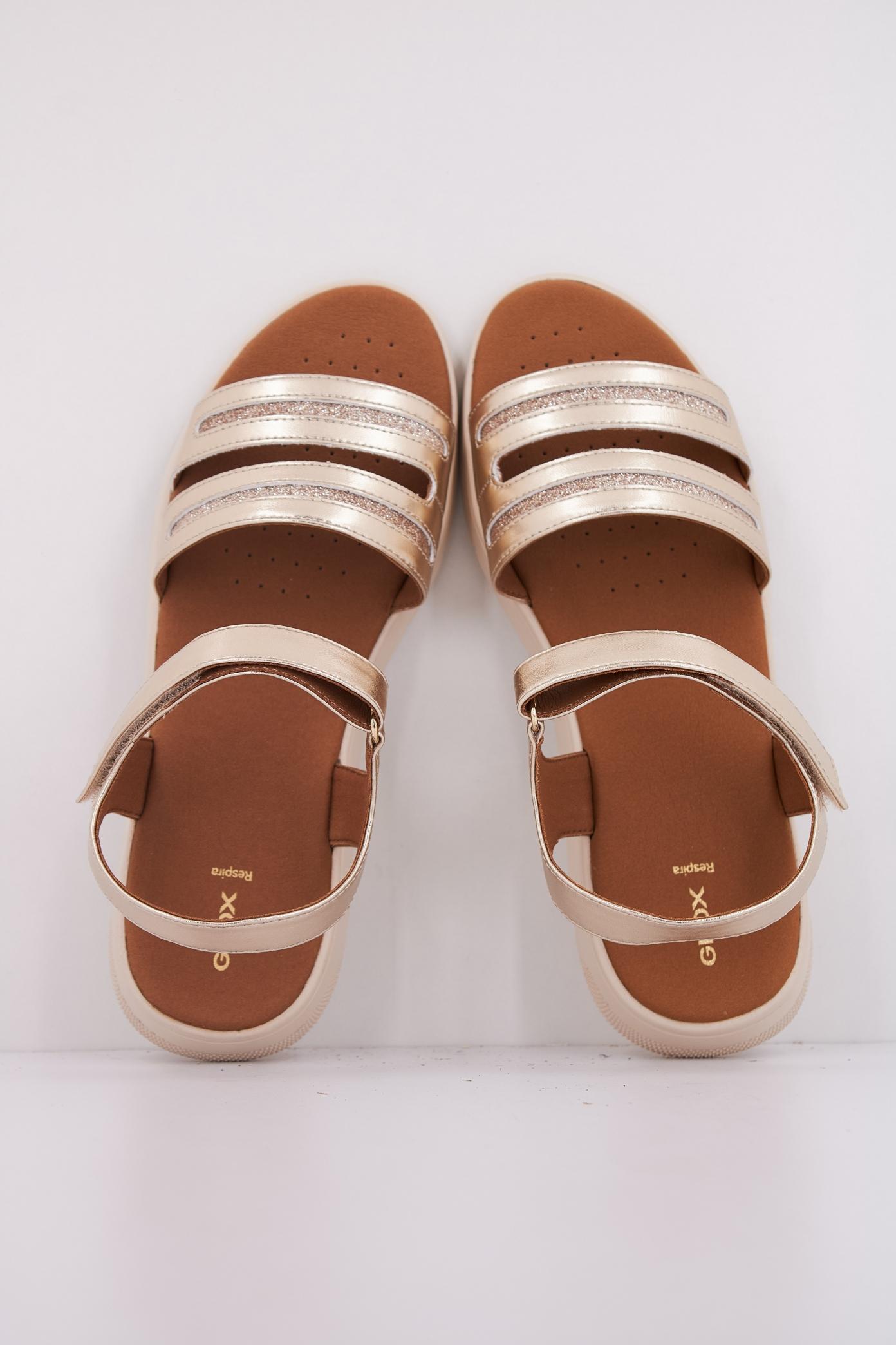 GEOX D DANDRA en color ORO  (3)