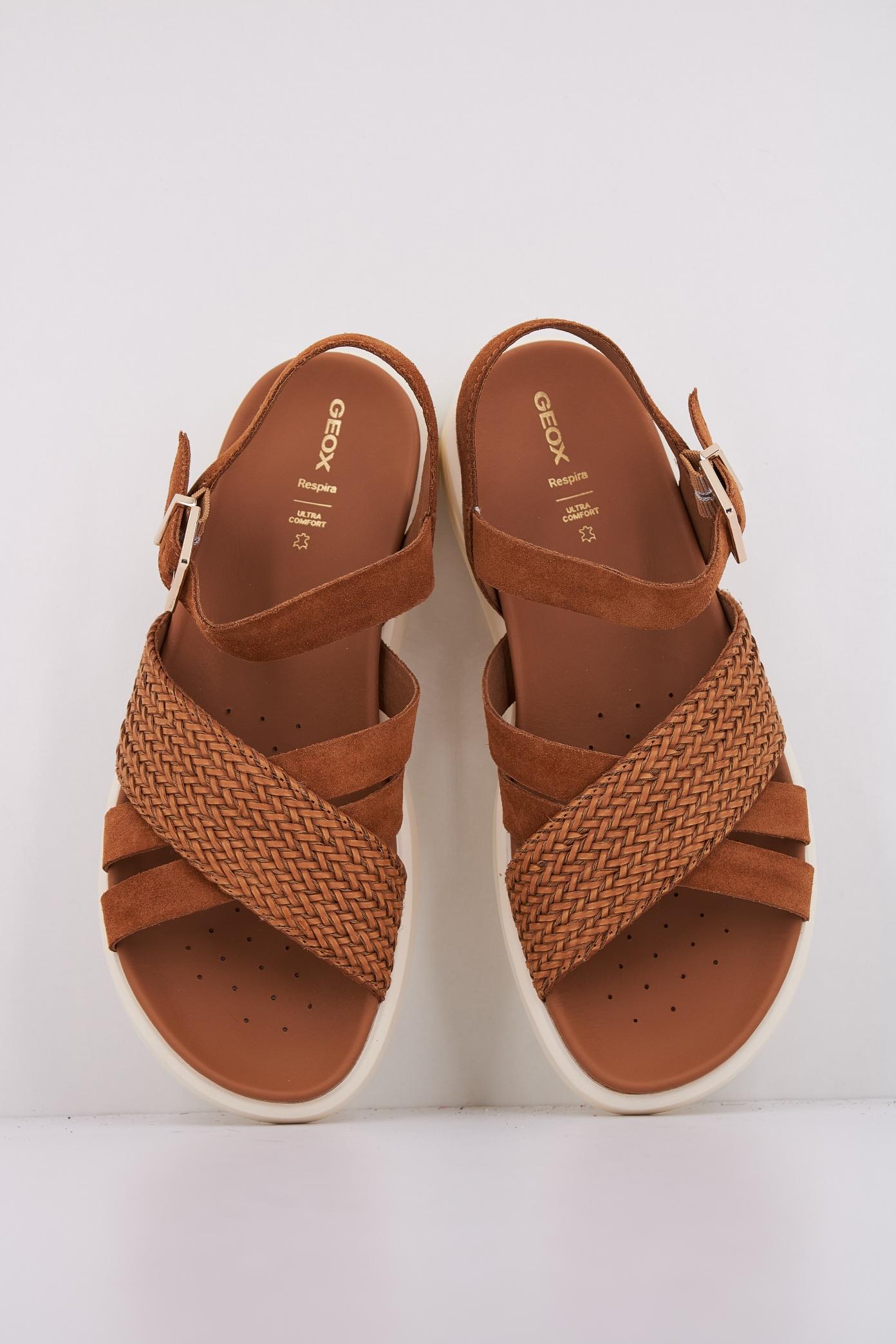 GEOX D XAND S en color MARRON  (3)