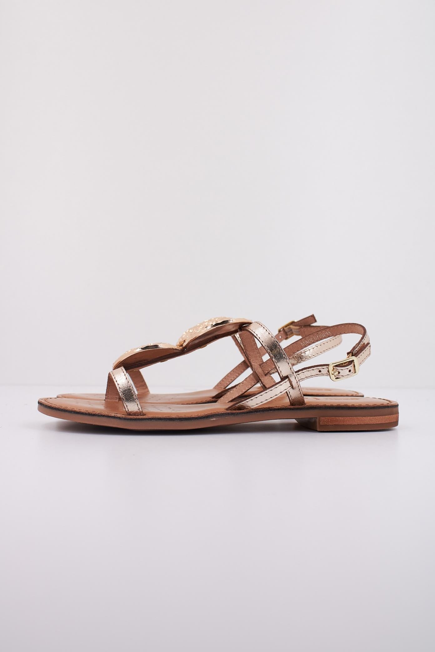 GEOX D MADDALUSIAC en color ORO  (1)