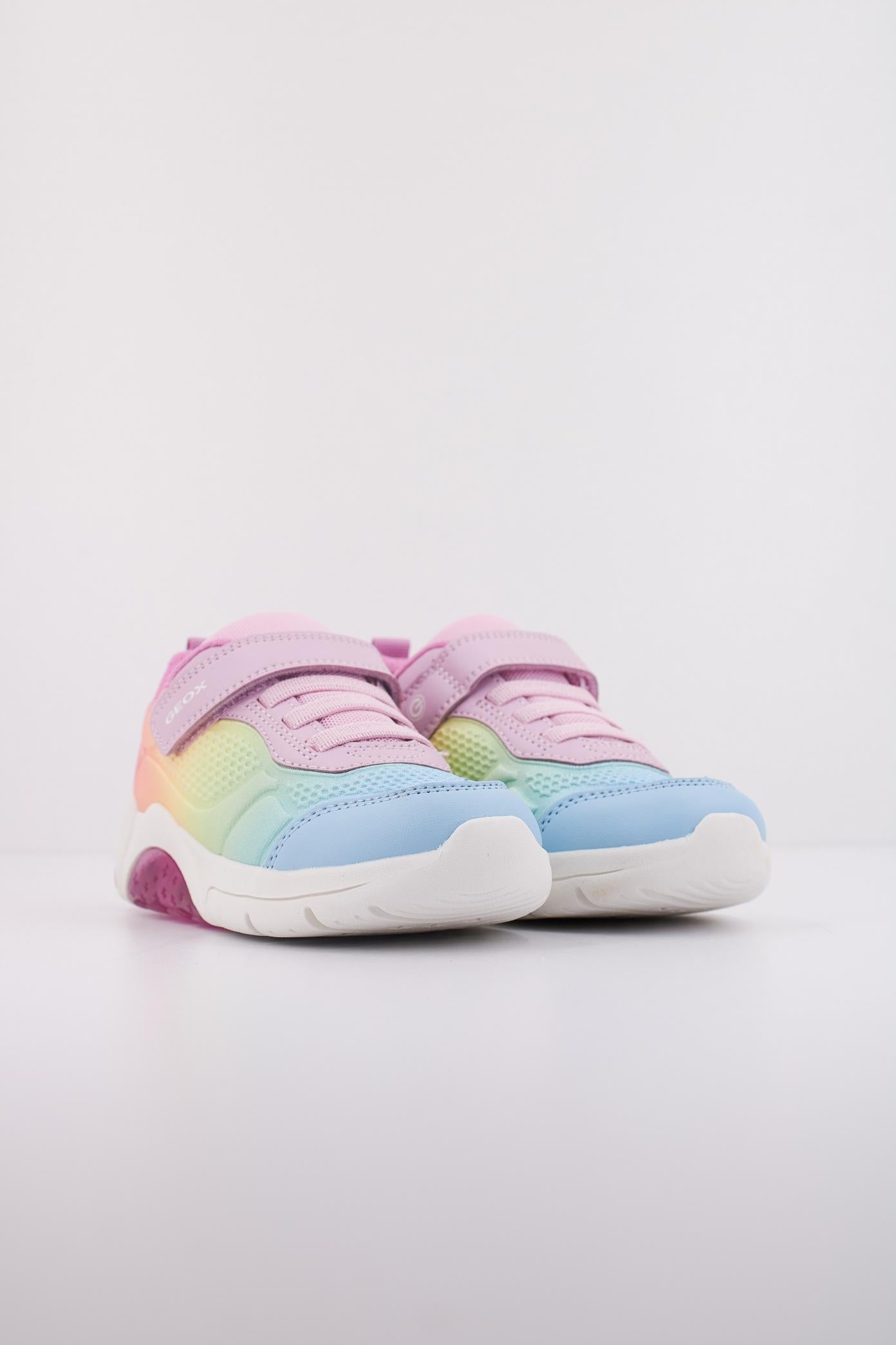 GEOX J FADINLIGHT GIRL en color MULTICOLOR  (2)