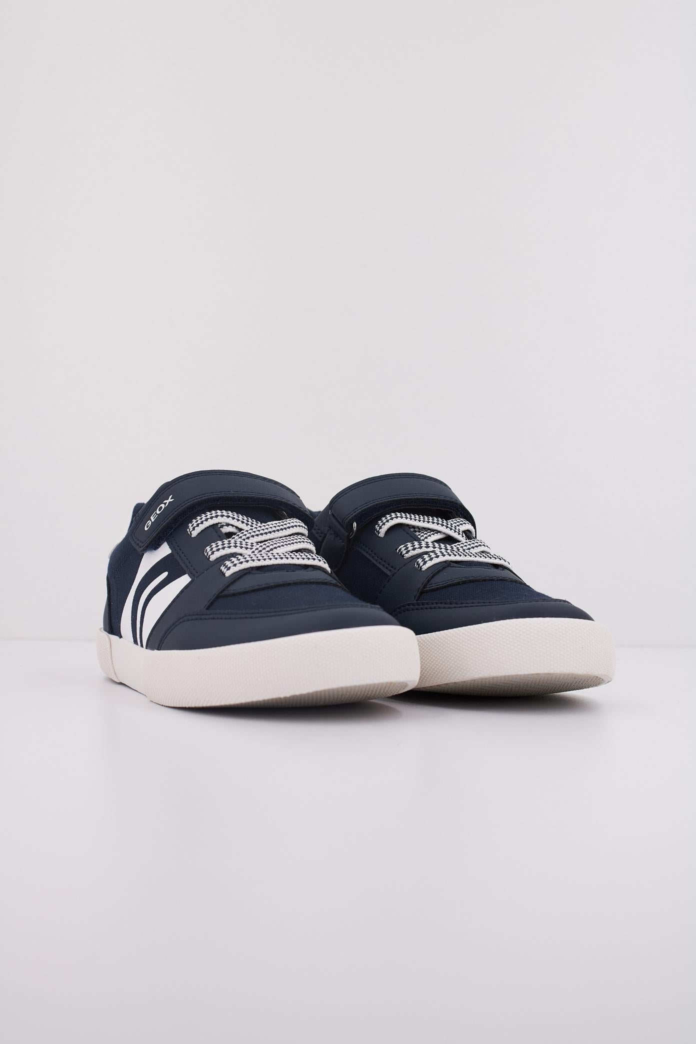 GEOX J GISLI BOY en color AZUL  (2)