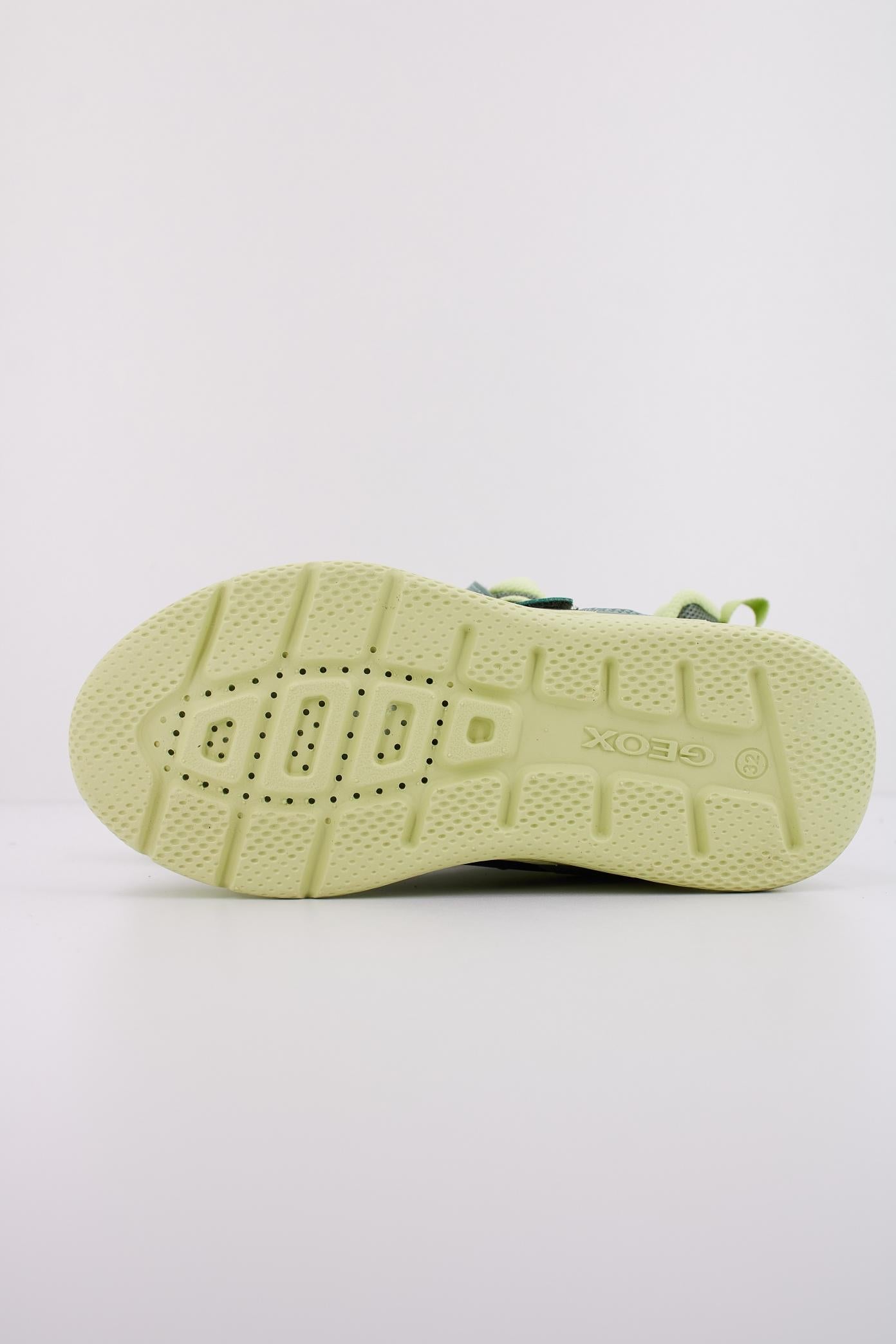 GEOX J SPRINTYE BOY en color VERDE  (5)