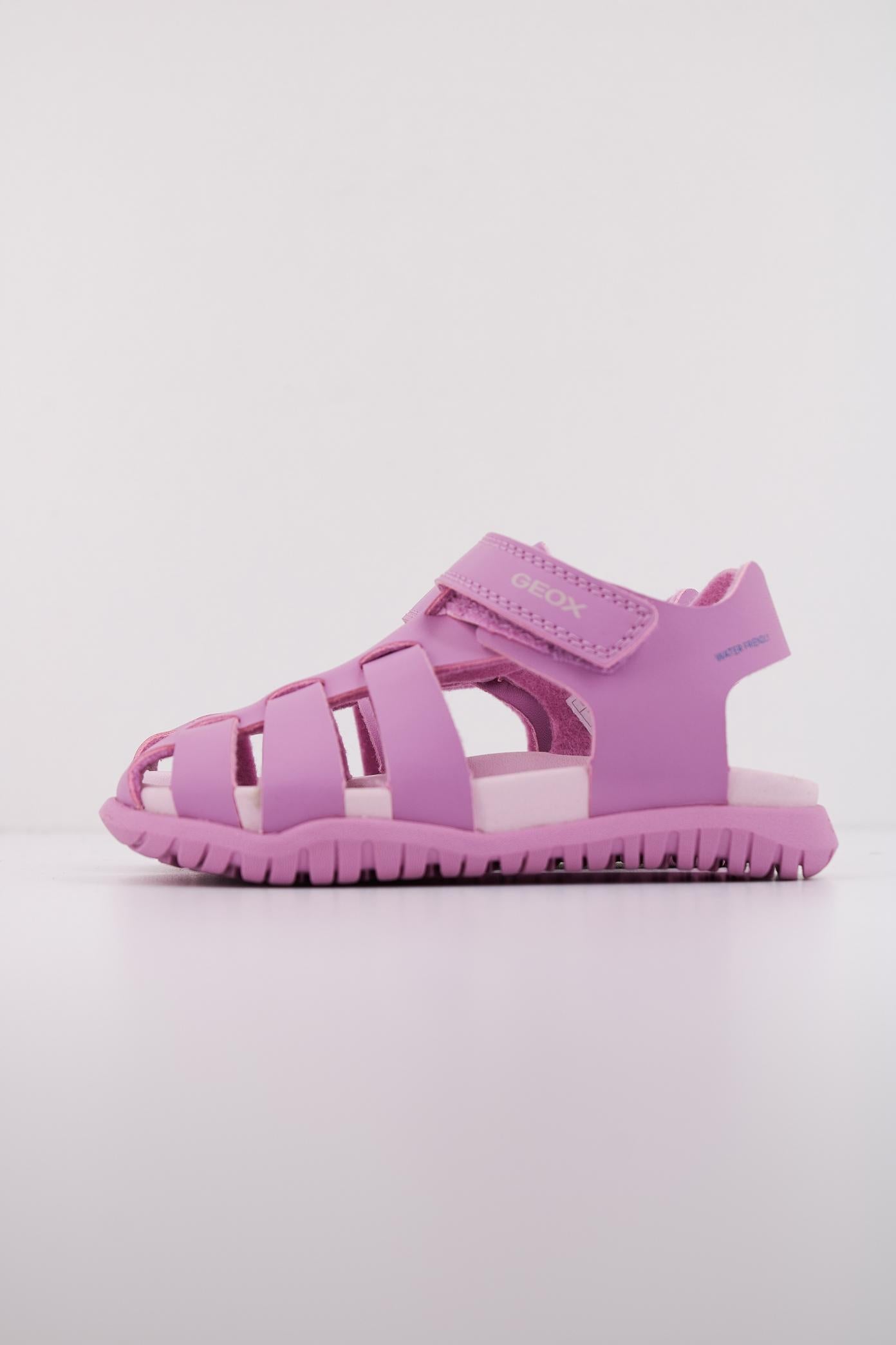GEOX B SANDAL FUSBETTO GI en color ROSA  (1)