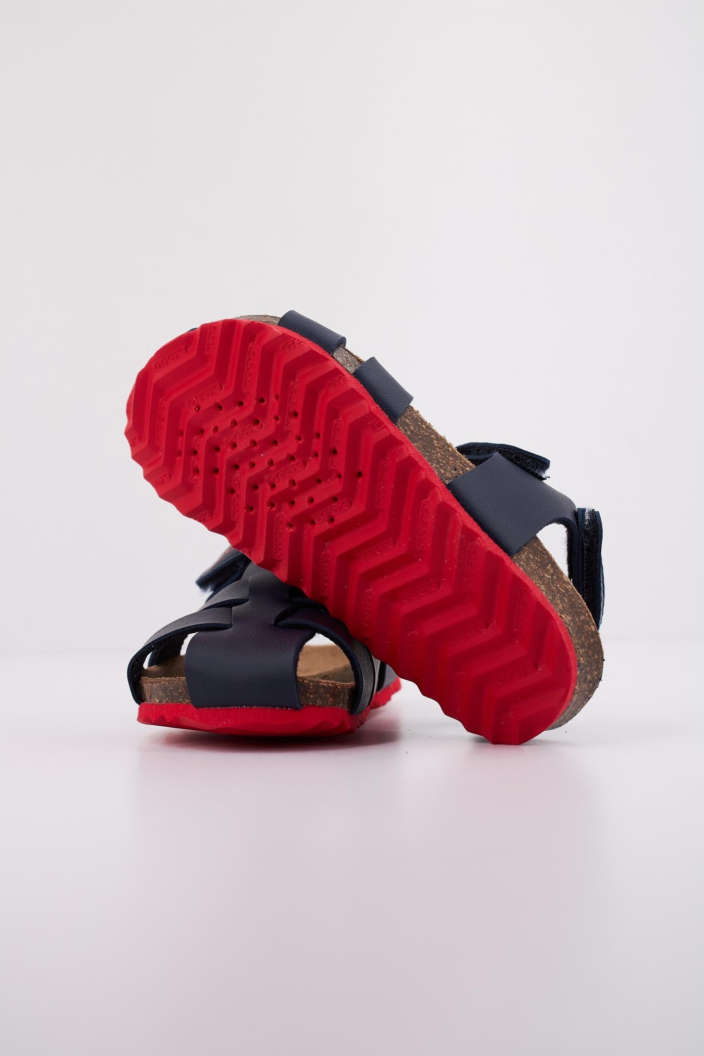 GEOX  B SANDAL CHALKI BOY en color AZUL  (5)