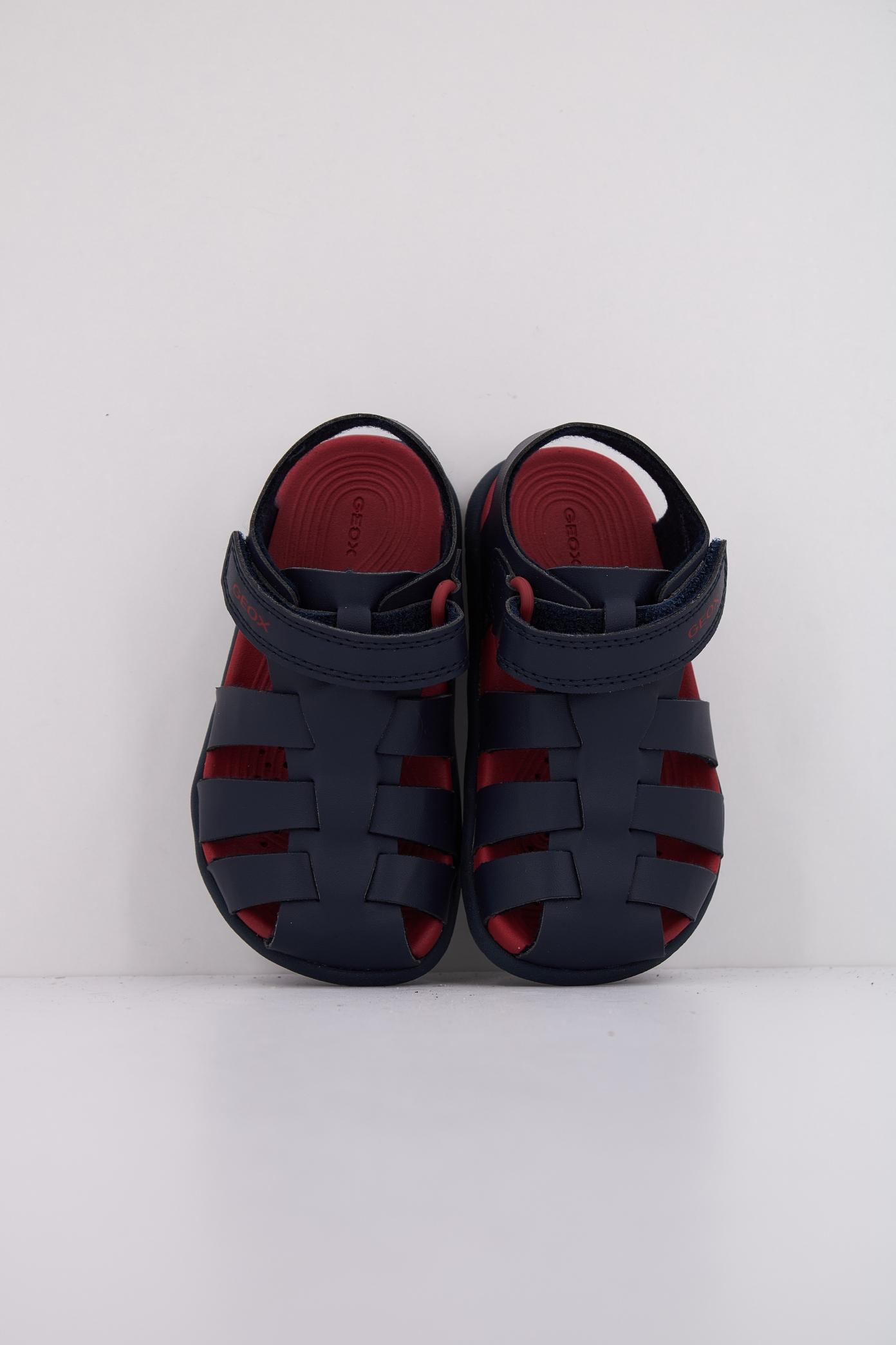 GEOX B SANDAL FUSBETTO BO en color AZUL  (3)