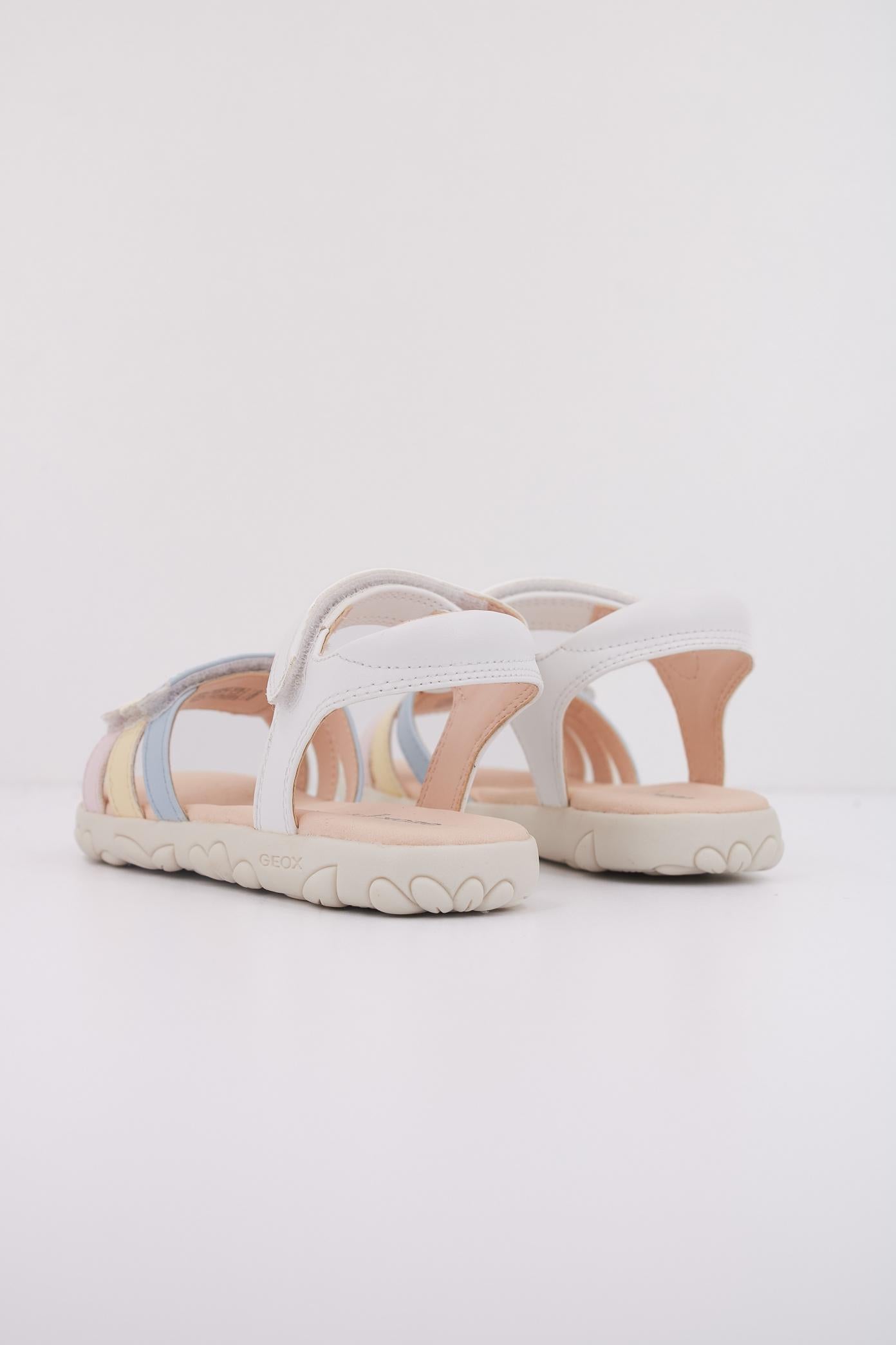 GEOX  en color BLANCO  (4)