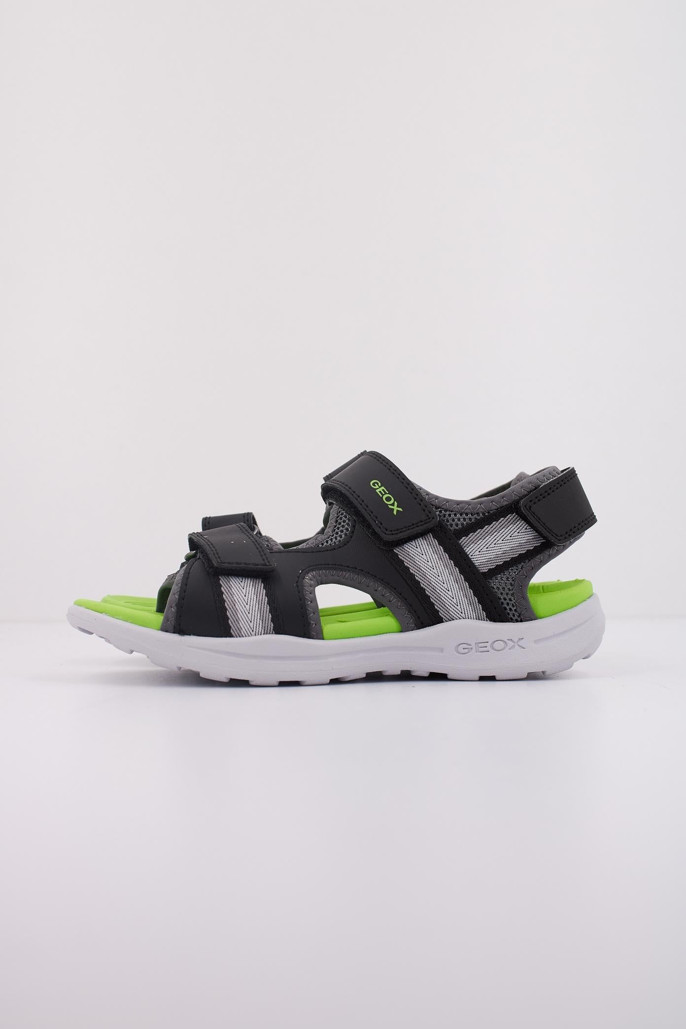 GEOX J VANIETT BOY en color NEGRO  (1)