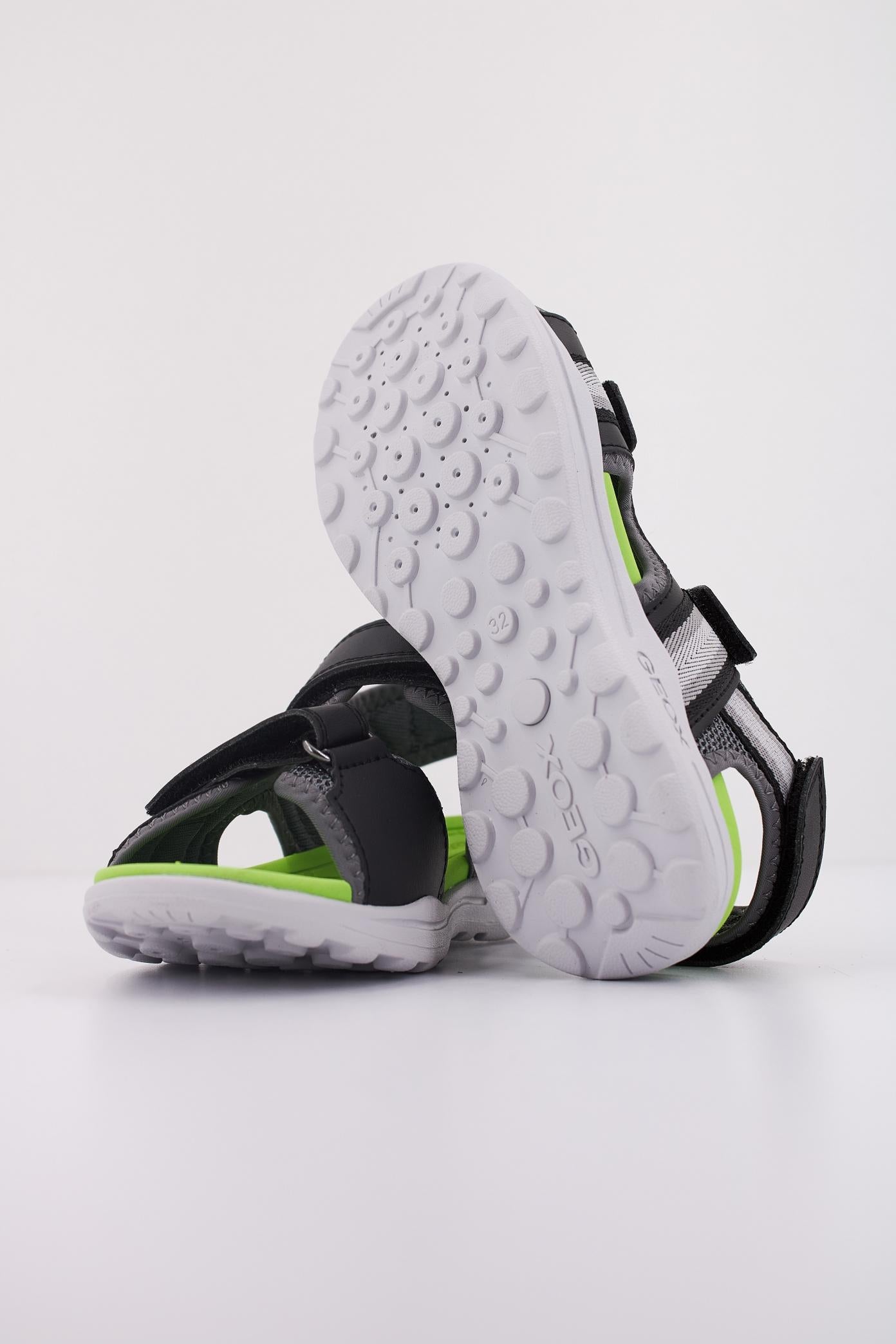 GEOX J VANIETT BOY en color NEGRO  (5)