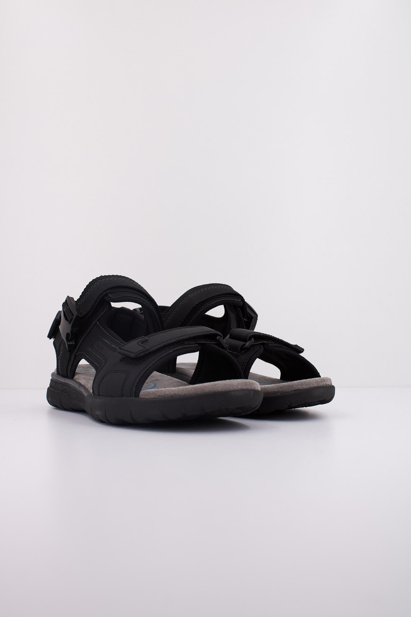 GEOX  U SPHERICA EC en color NEGRO  (2)