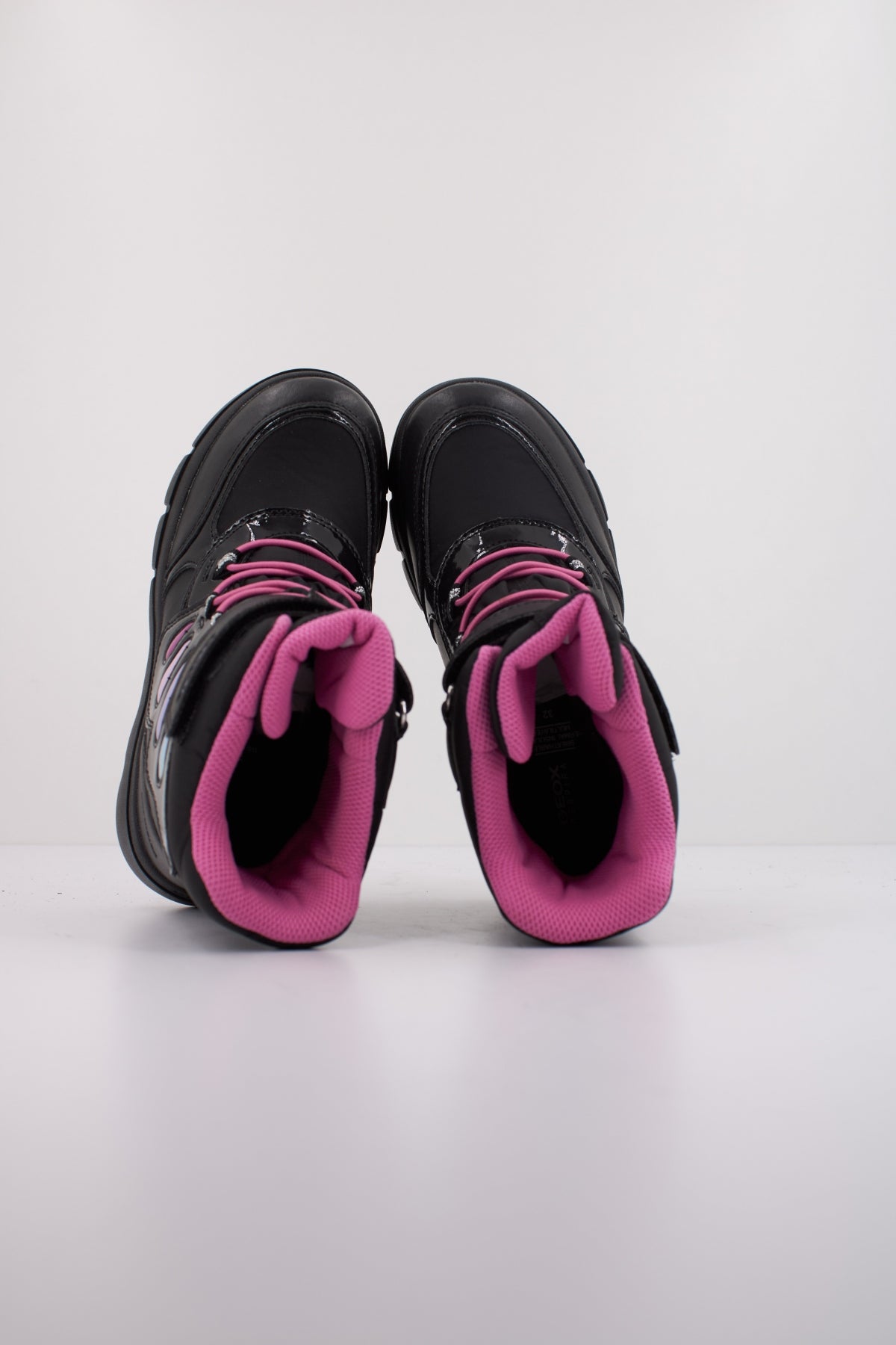 GEOX J WILLABOOM GIRL B A en color NEGRO  (3)