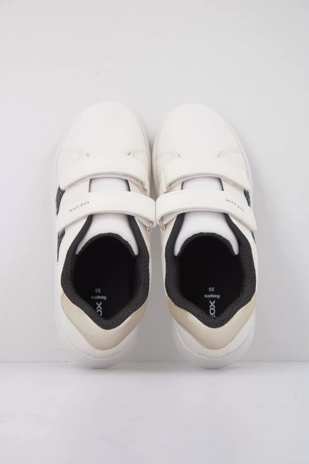 GEOX  J ECLYPER GIRL  en color NEGRO  (3)