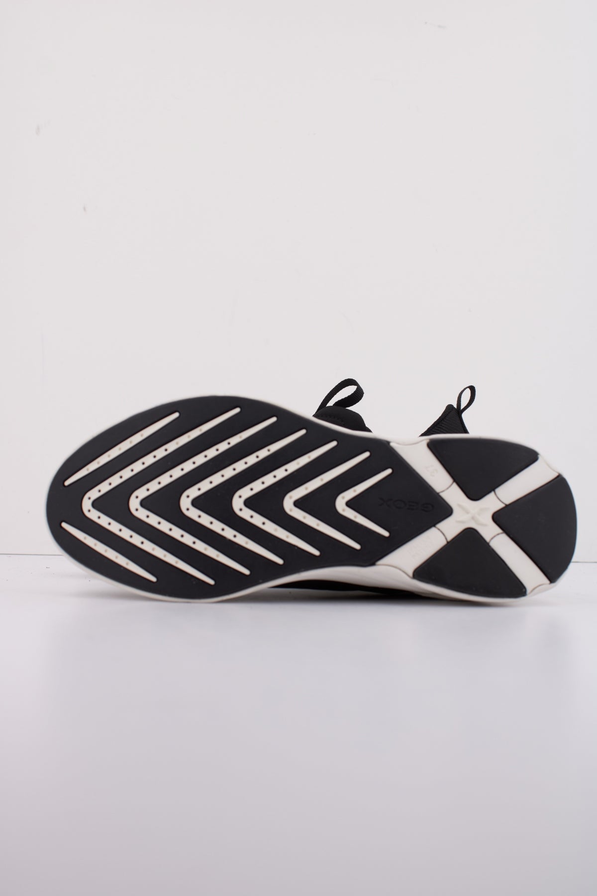 GEOX J ACTIMIX BOY en color NEGRO  (5)