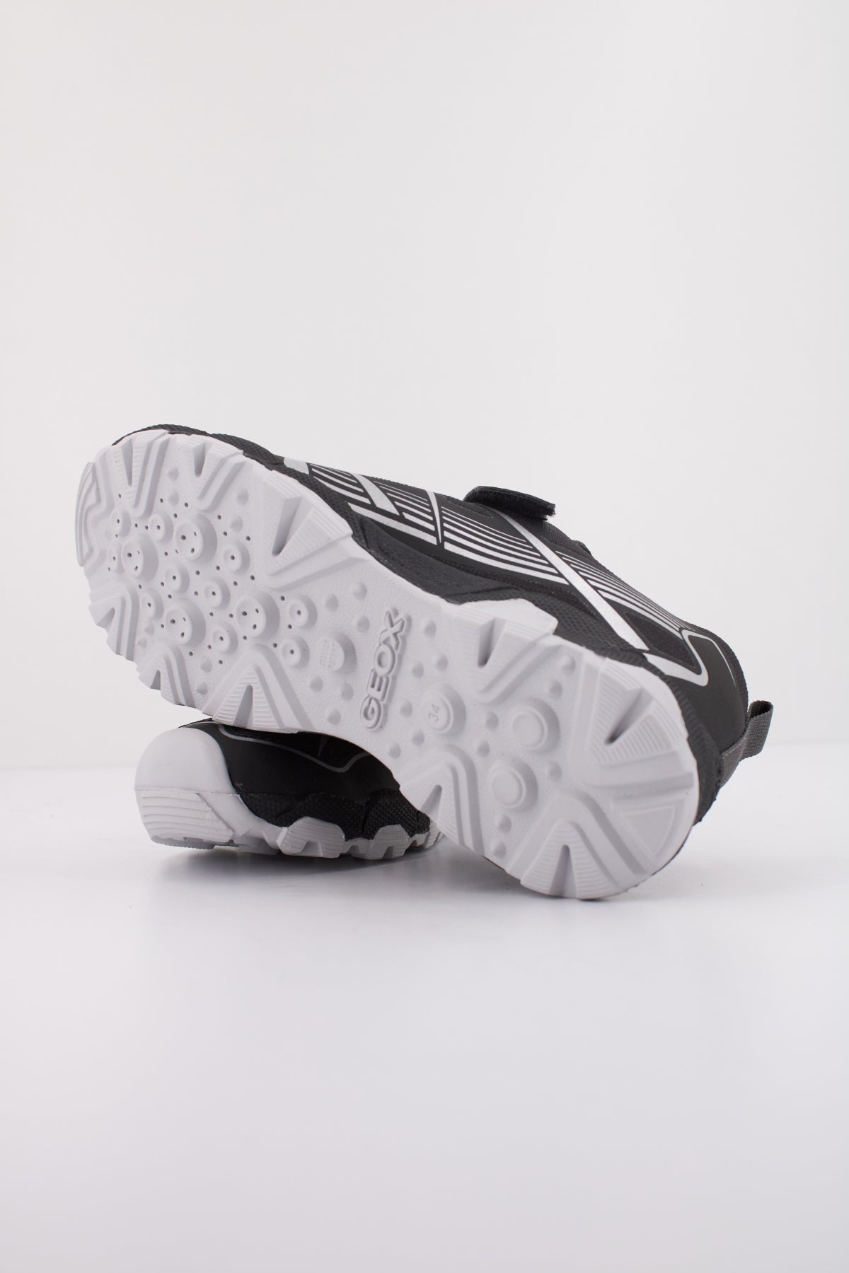 GEOX J MAGNETAR BOY B ABX en color NEGRO  (5)