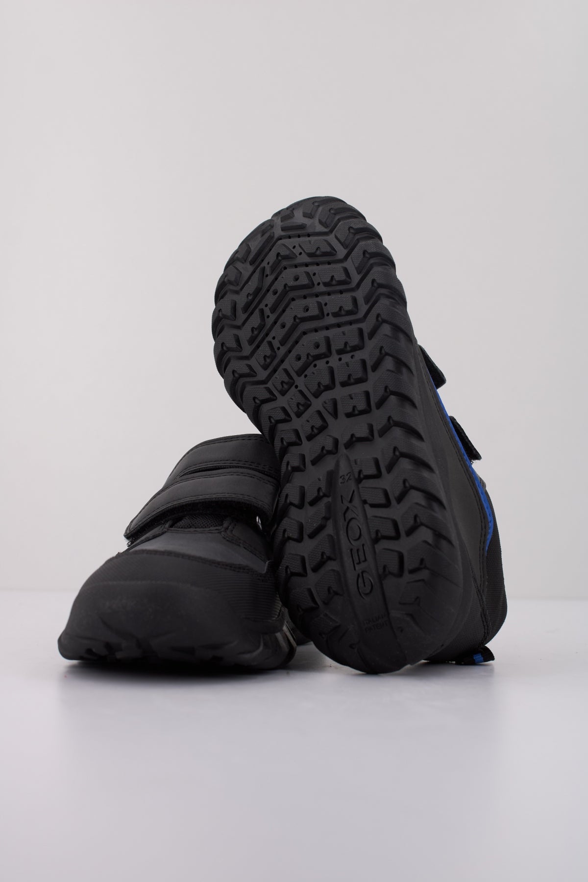 GEOX J SIMBYOS BOY en color NEGRO  (5)