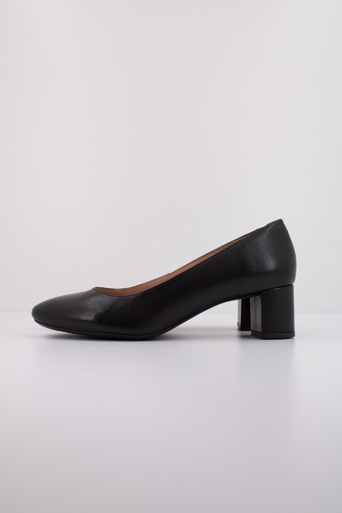 GEOX D PHEBY  en color NEGRO  (1)