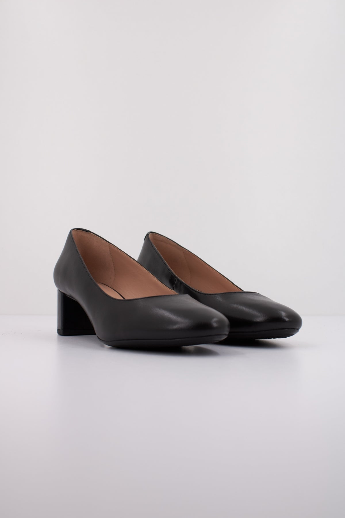 GEOX D PHEBY  en color NEGRO  (2)