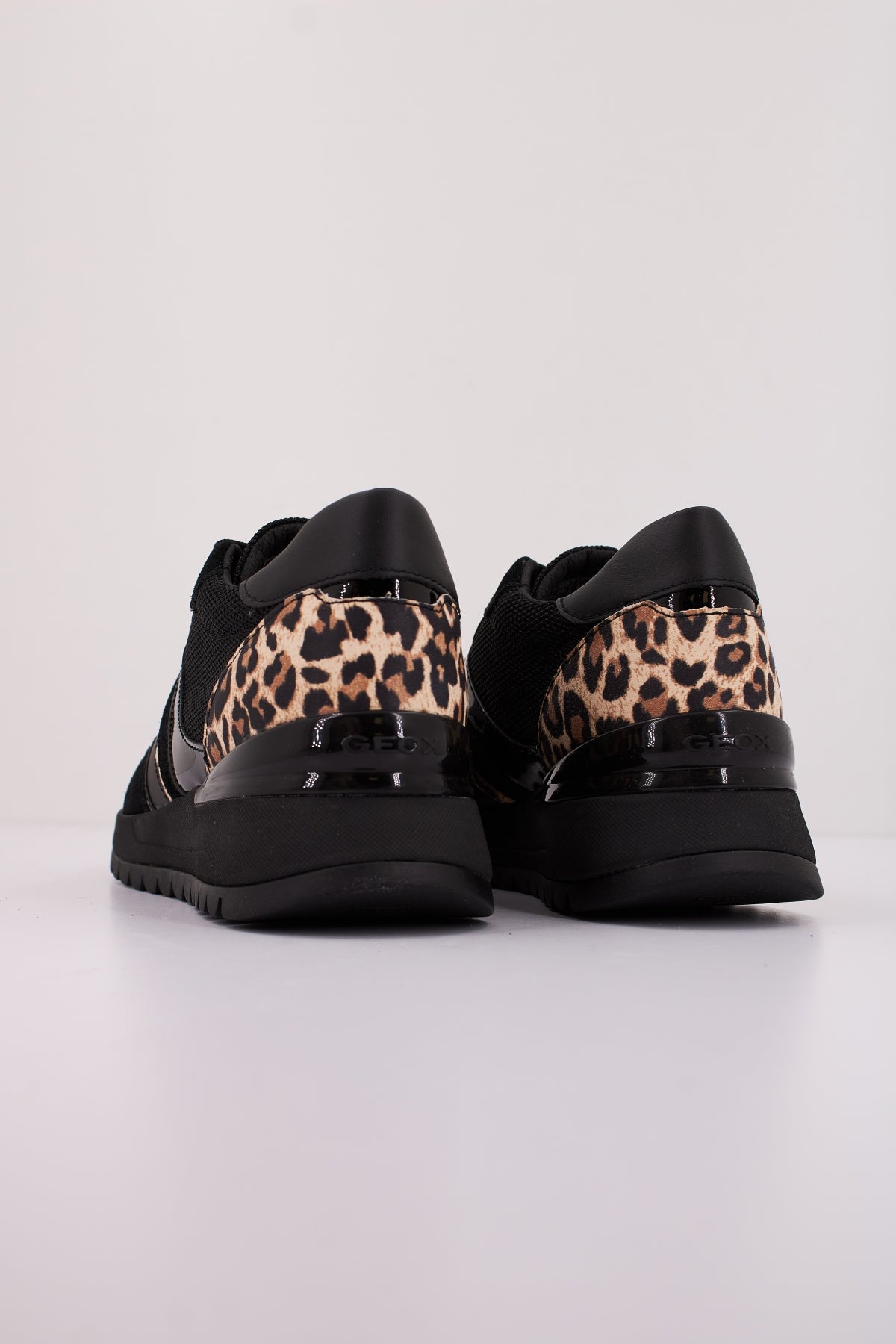GEOX D DESYA en color NEGRO  (4)