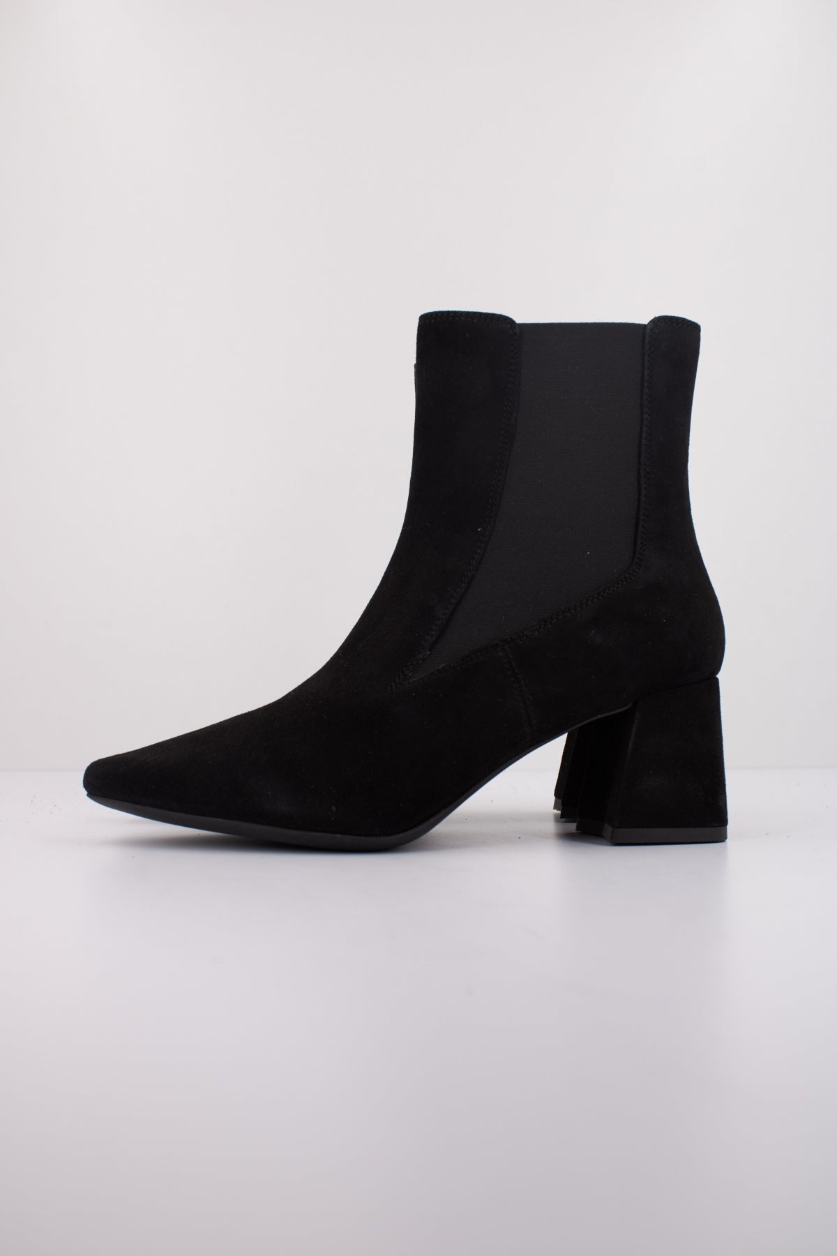 GEOX  D GISELDA  en color NEGRO  (1)