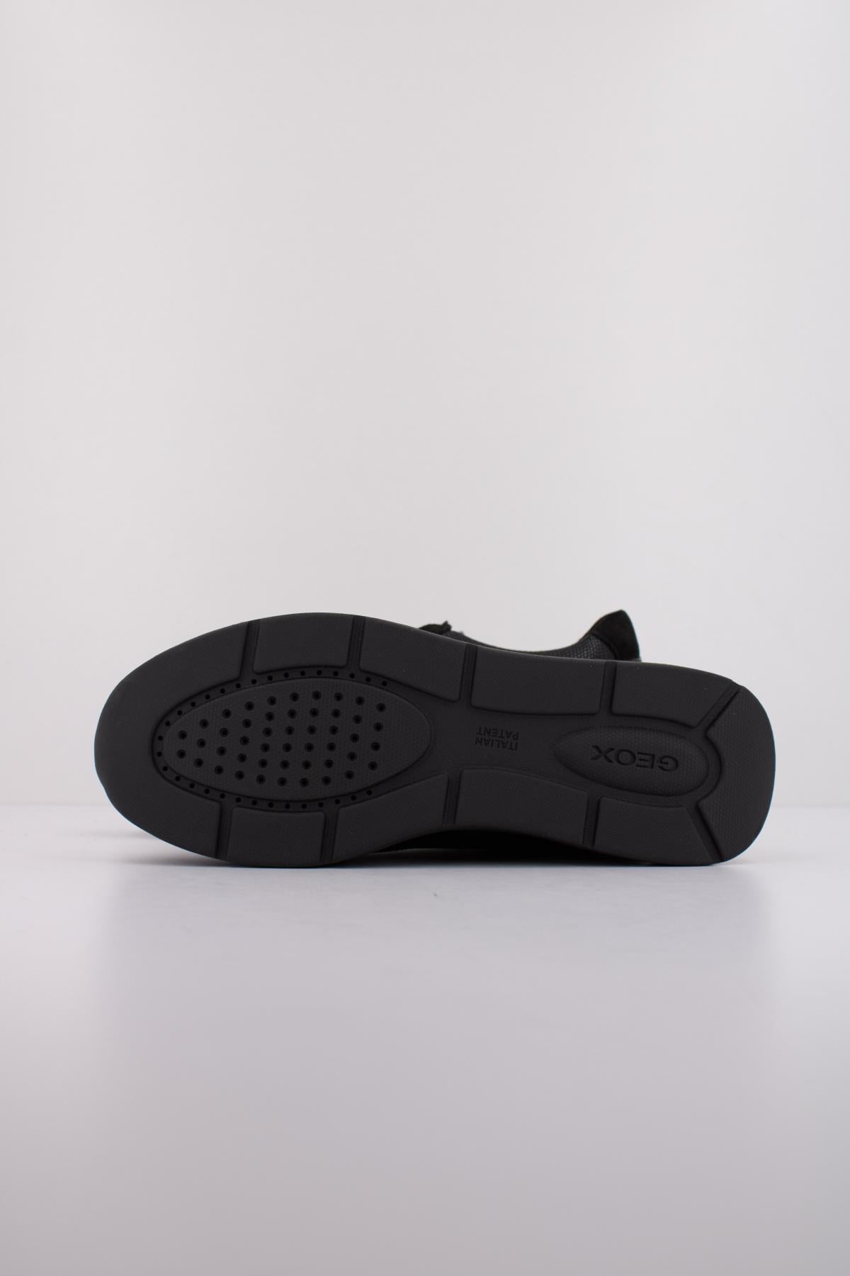 GEOX D CRISTAEL en color NEGRO  (5)