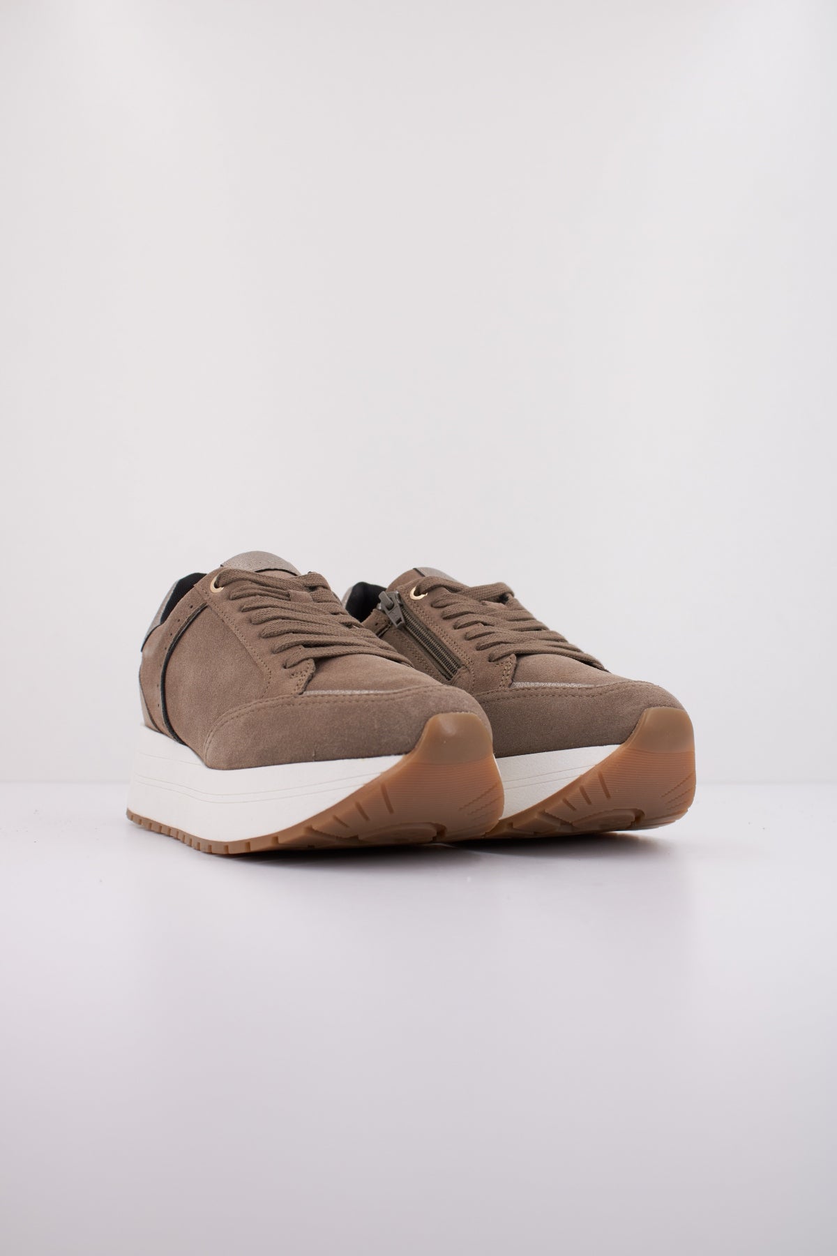 GEOX  D NEW KENCY  en color BEIS  (2)