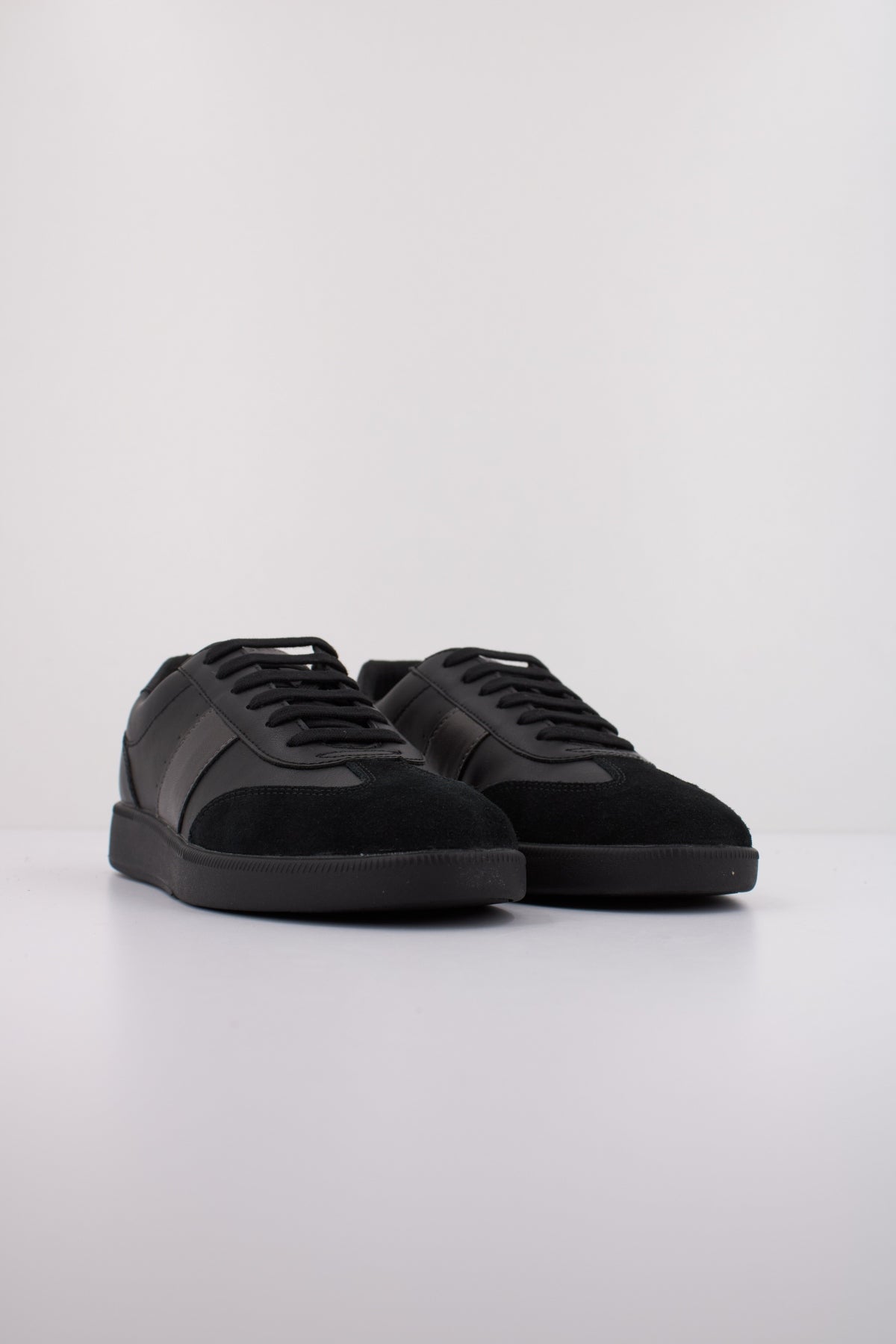 GEOX  D MELEDA  en color NEGRO  (2)
