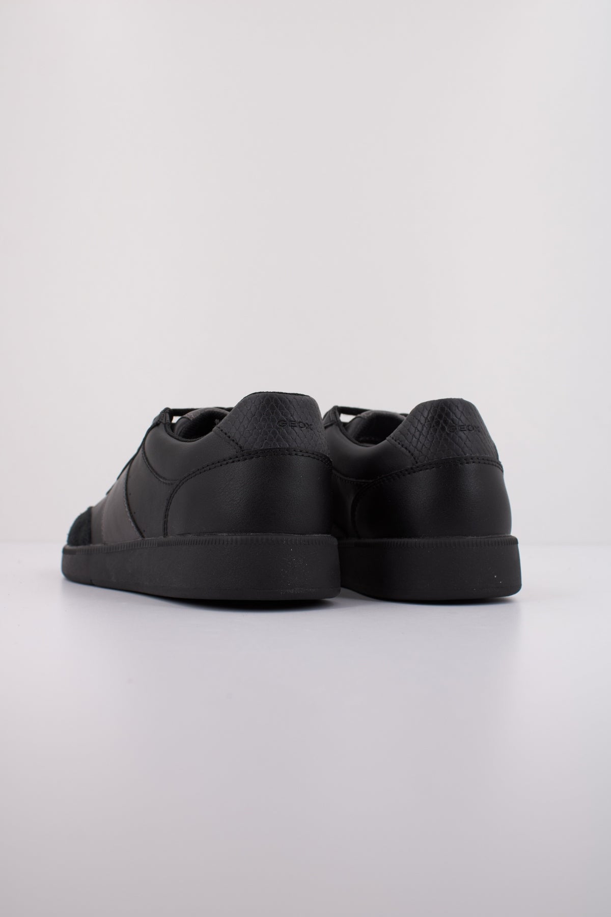 GEOX  D MELEDA  en color NEGRO  (4)