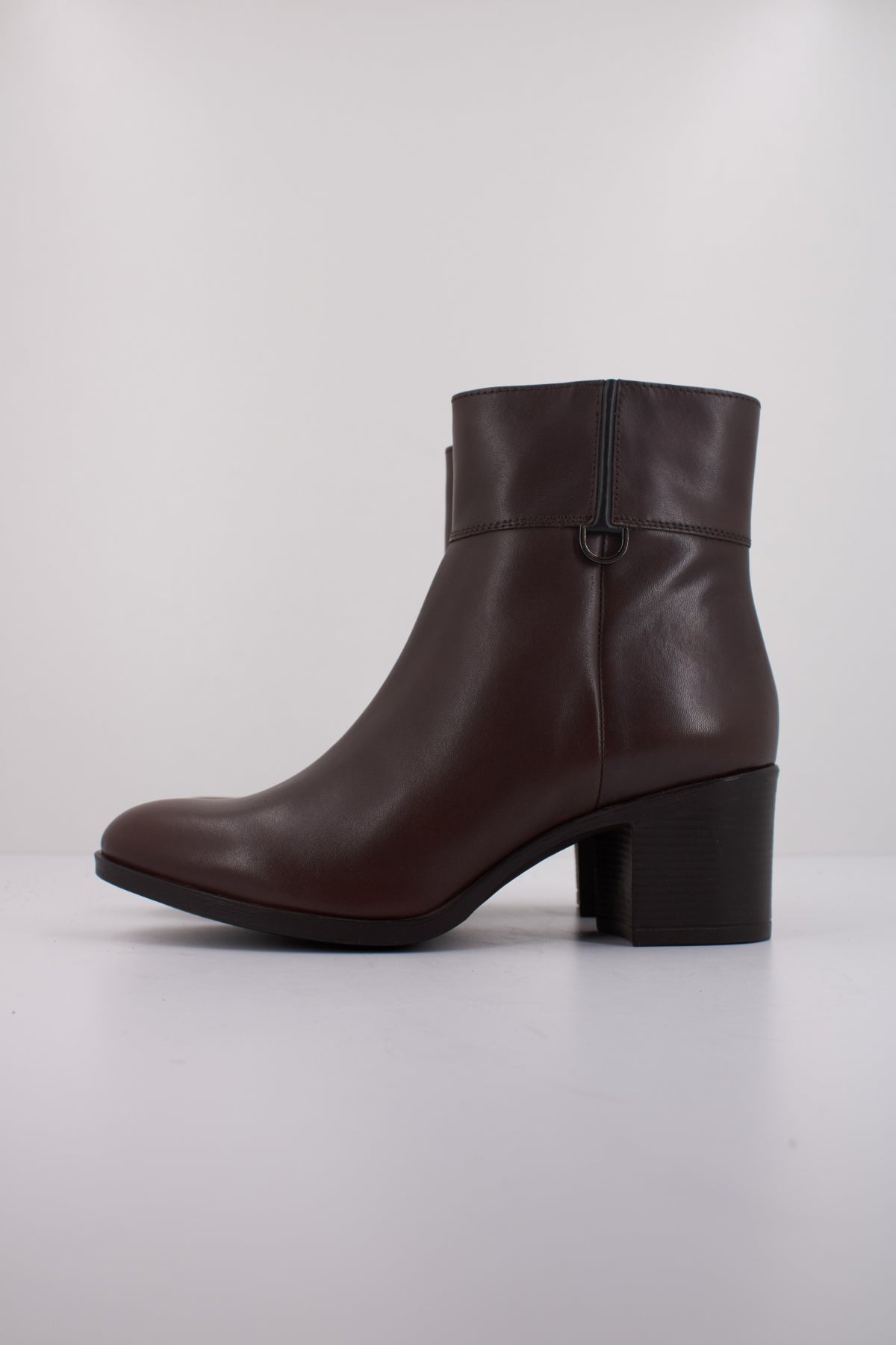 GEOX D NEW ASHEEL en color MARRON  (1)