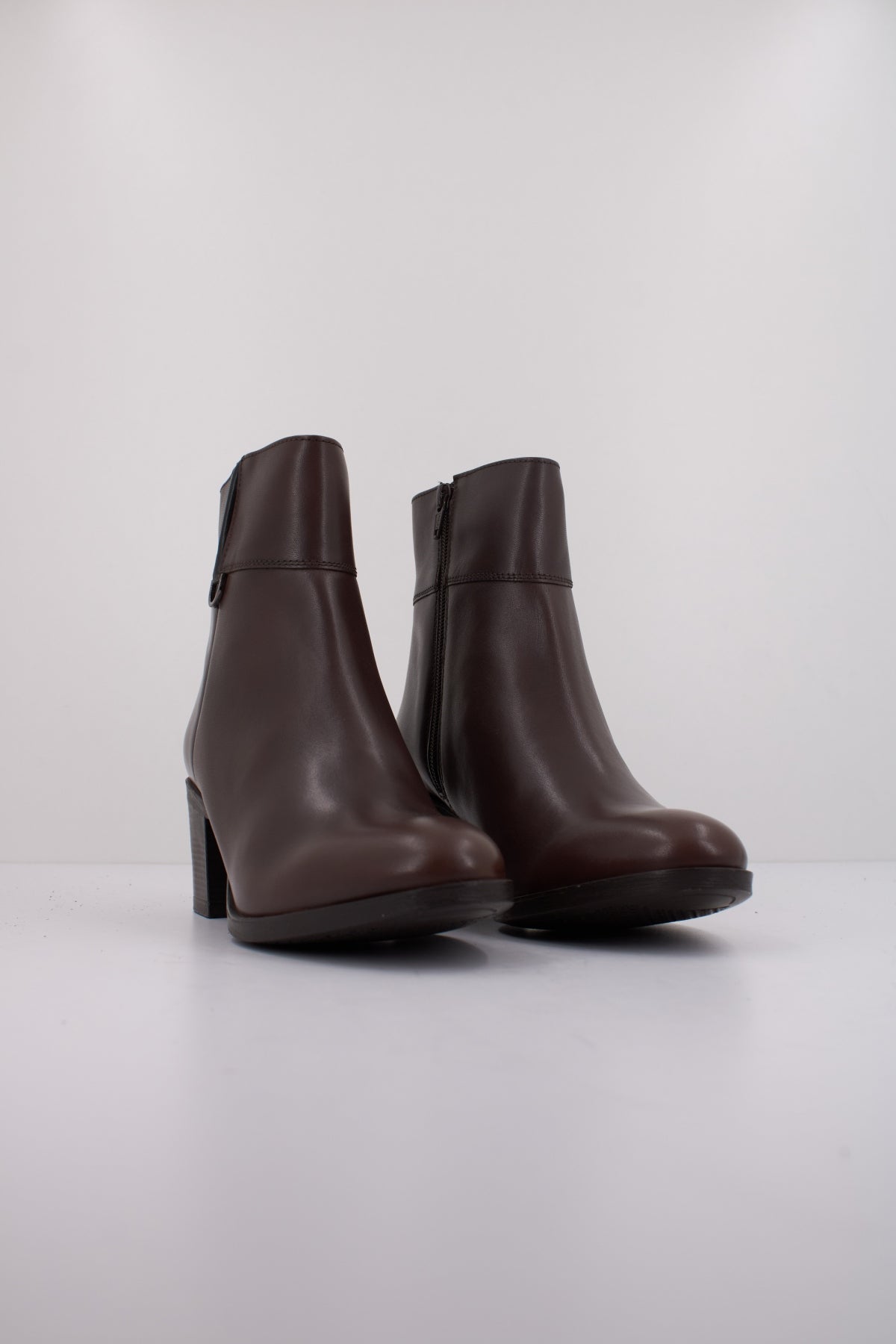 GEOX D NEW ASHEEL en color MARRON  (2)