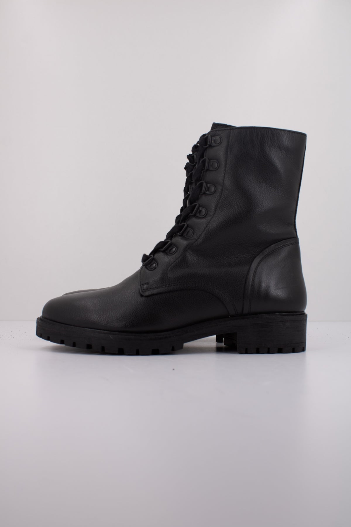 GEOX D HOARA en color NEGRO  (1)