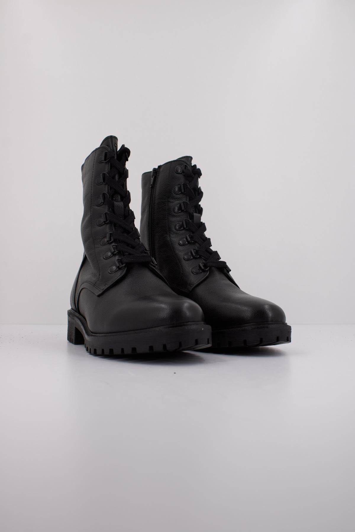GEOX D HOARA en color NEGRO  (2)