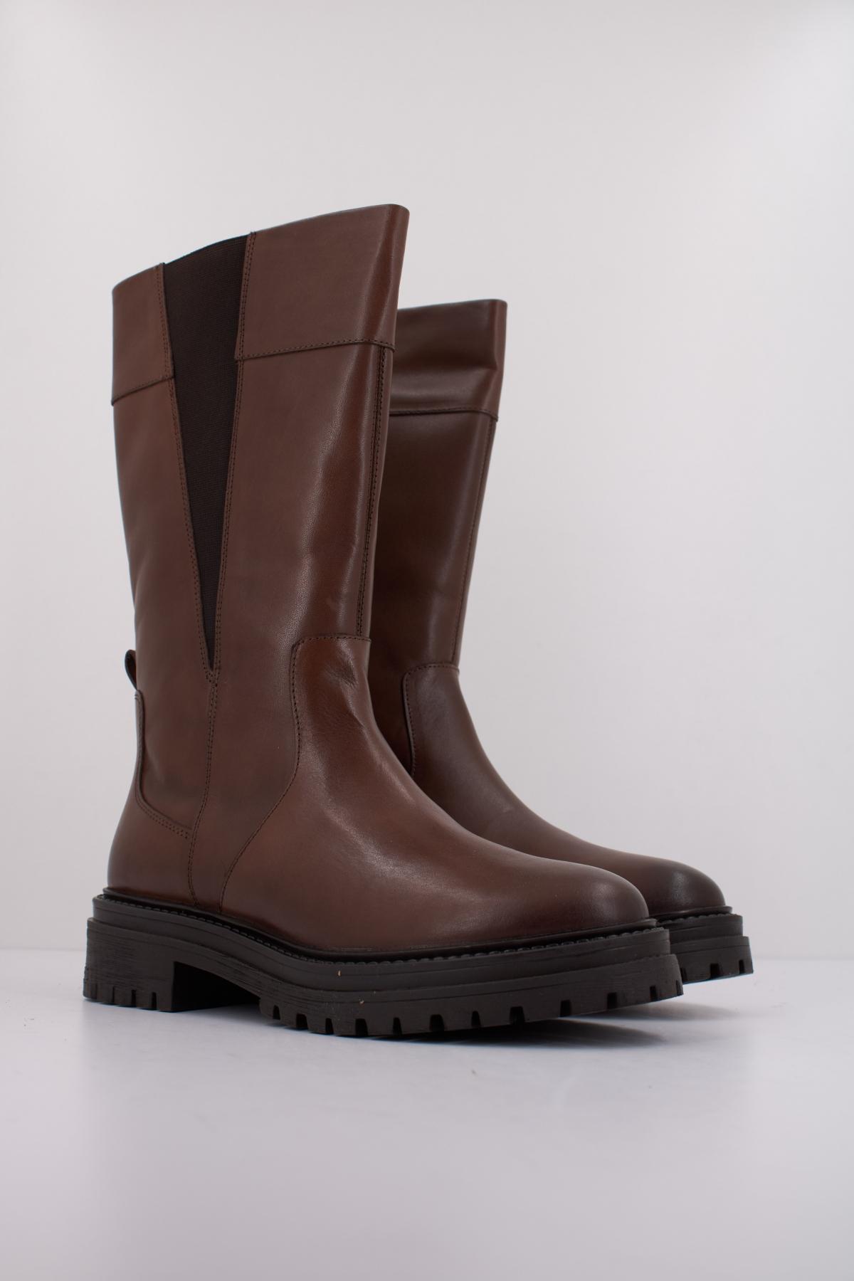 GEOX D IRIDEA en color MARRON  (2)