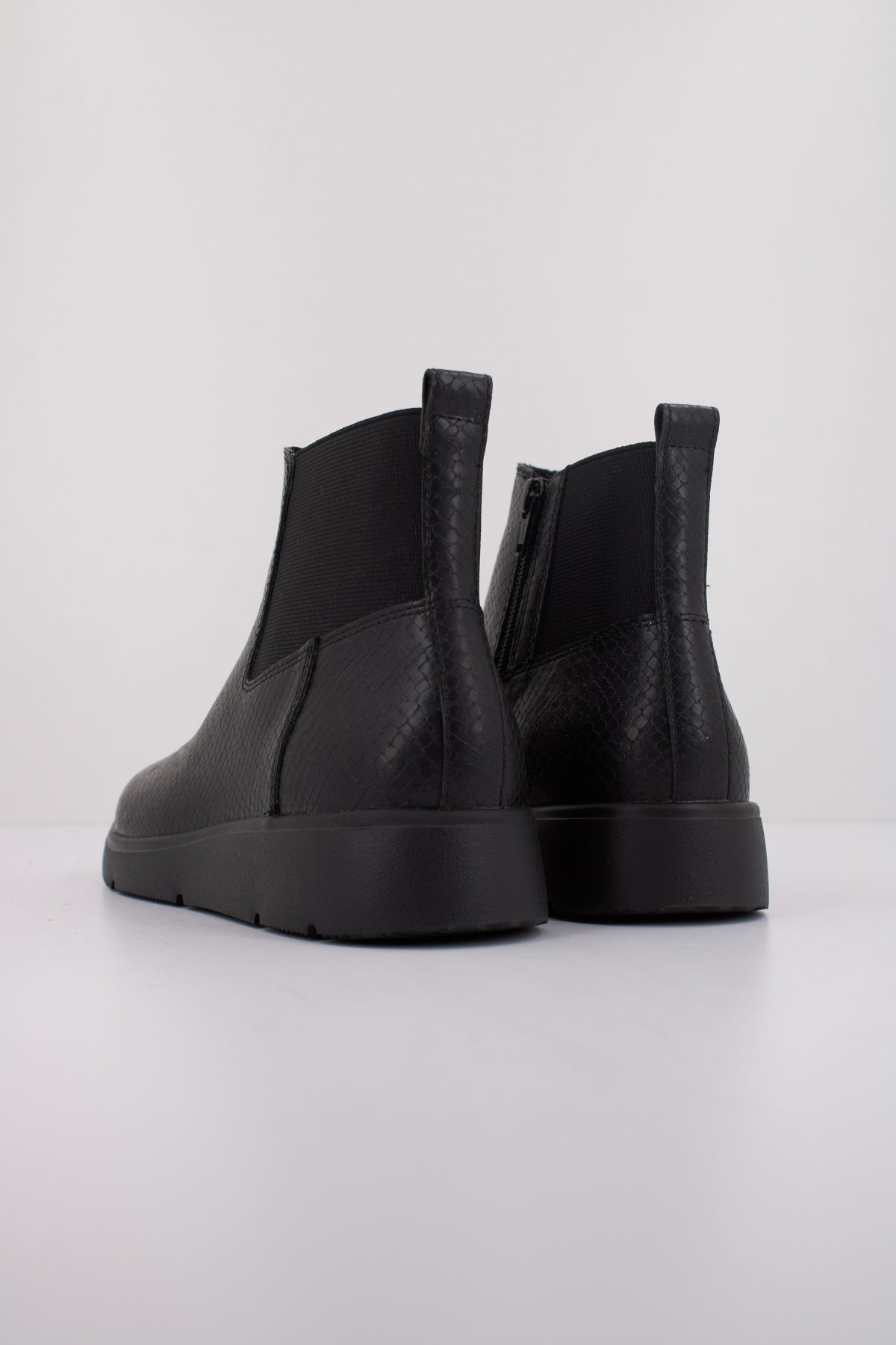GEOX D ARLARA en color NEGRO  (4)