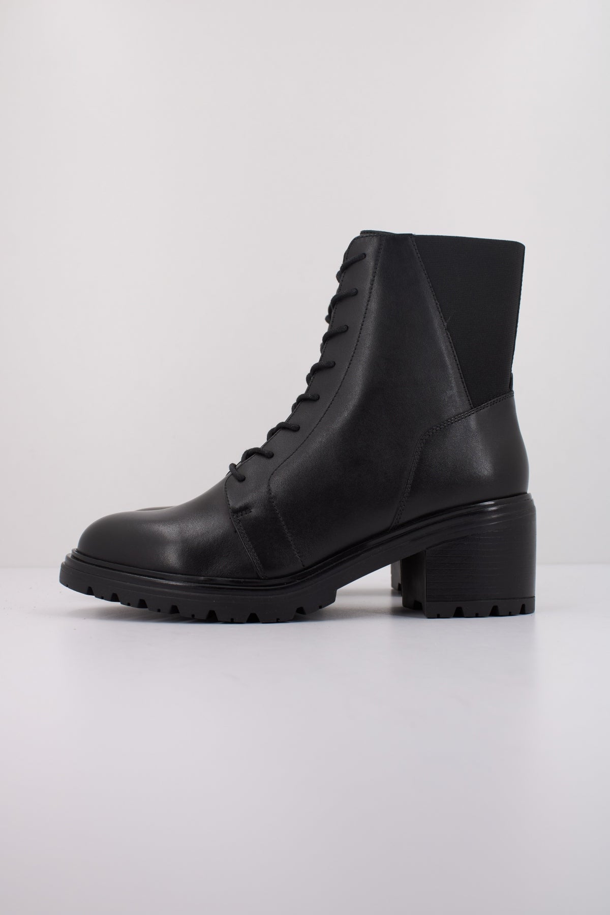 GEOX  D DAMIANA  en color NEGRO  (1)