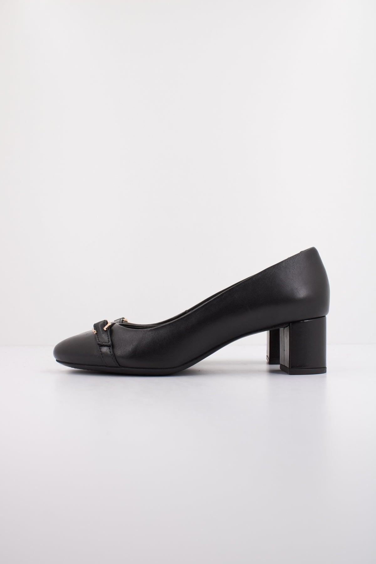 GEOX D PHEBY  en color NEGRO  (1)