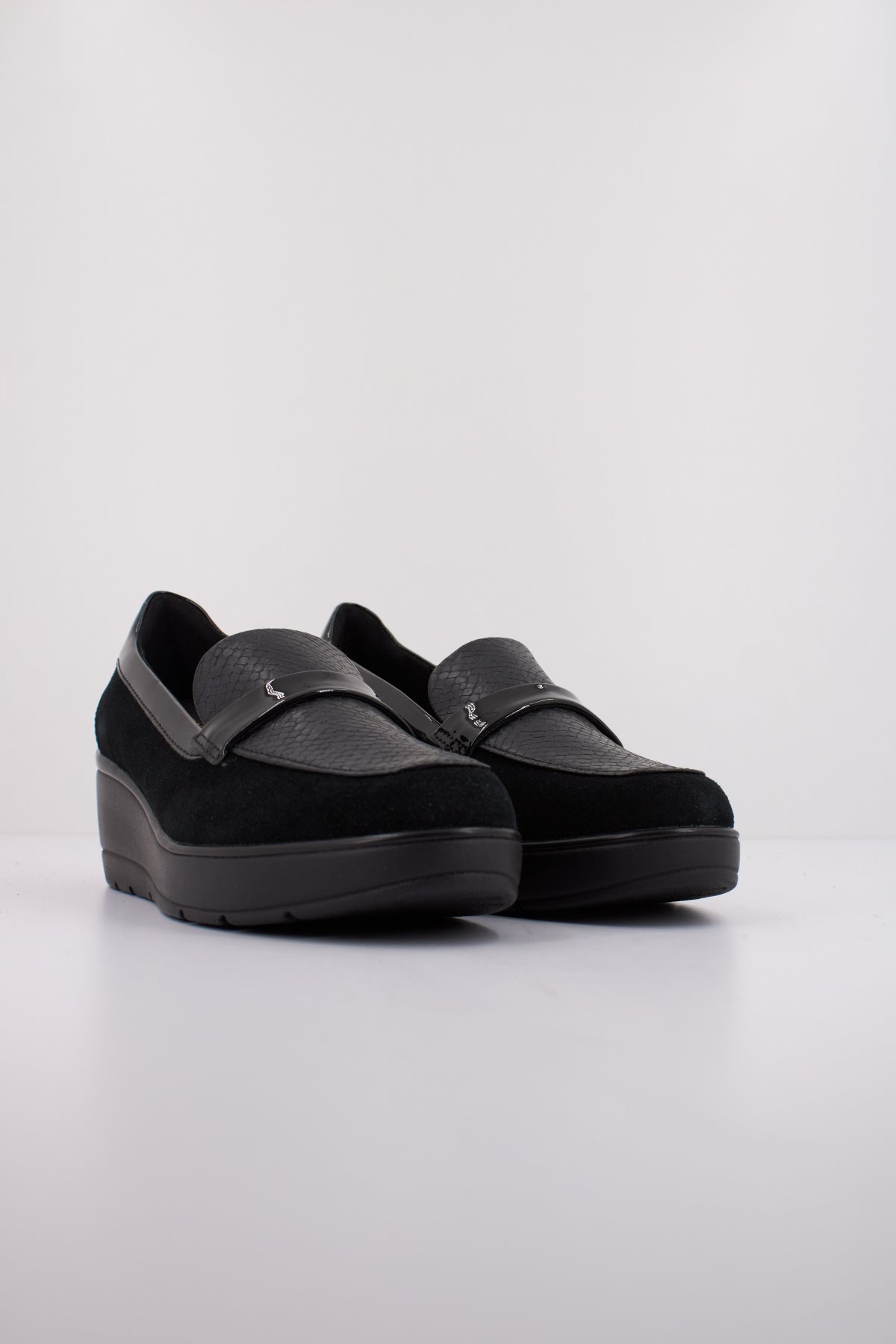 GEOX D ILDE en color NEGRO  (2)