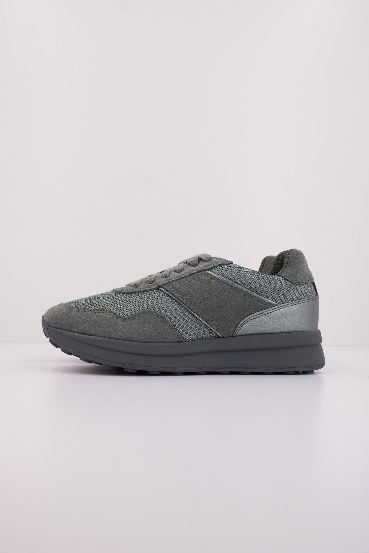 GEOX  D RUNNTIX  en color VERDE  (1)